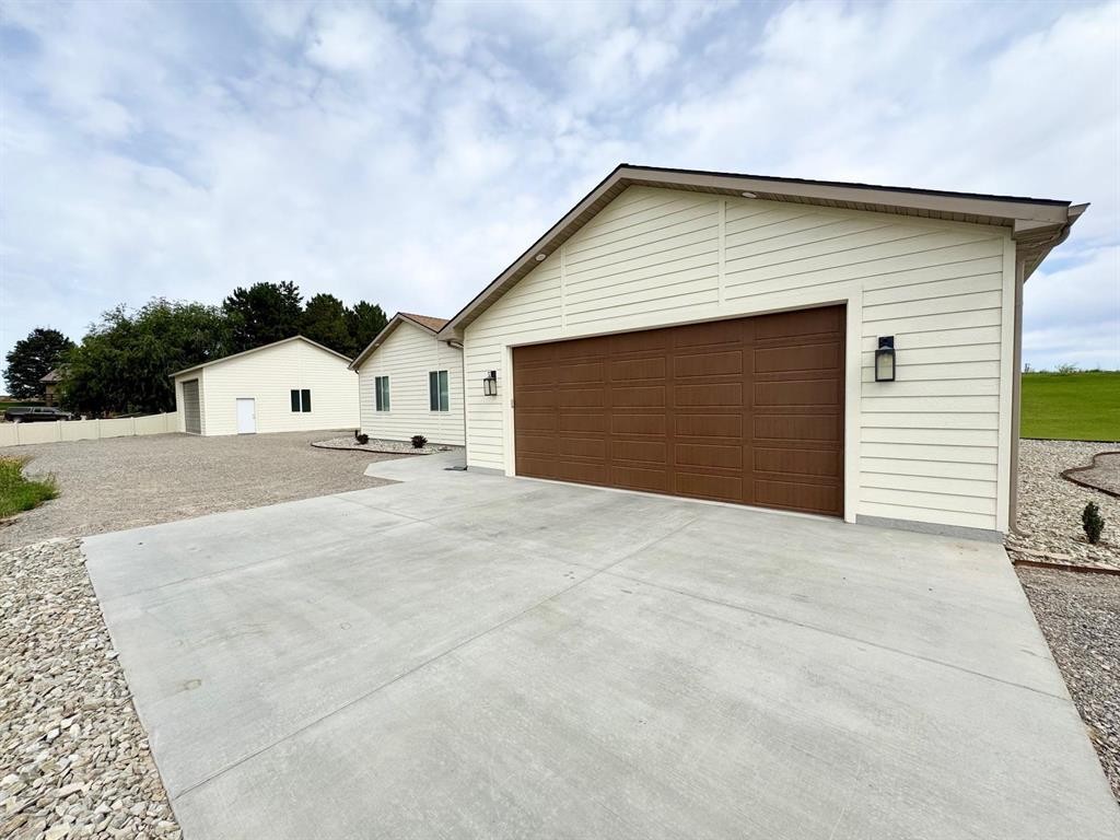 Heyburn, Idaho, 83336, United States, 3 Bedrooms Bedrooms, ,2 BathroomsBathrooms,Residential,For Sale,1935696