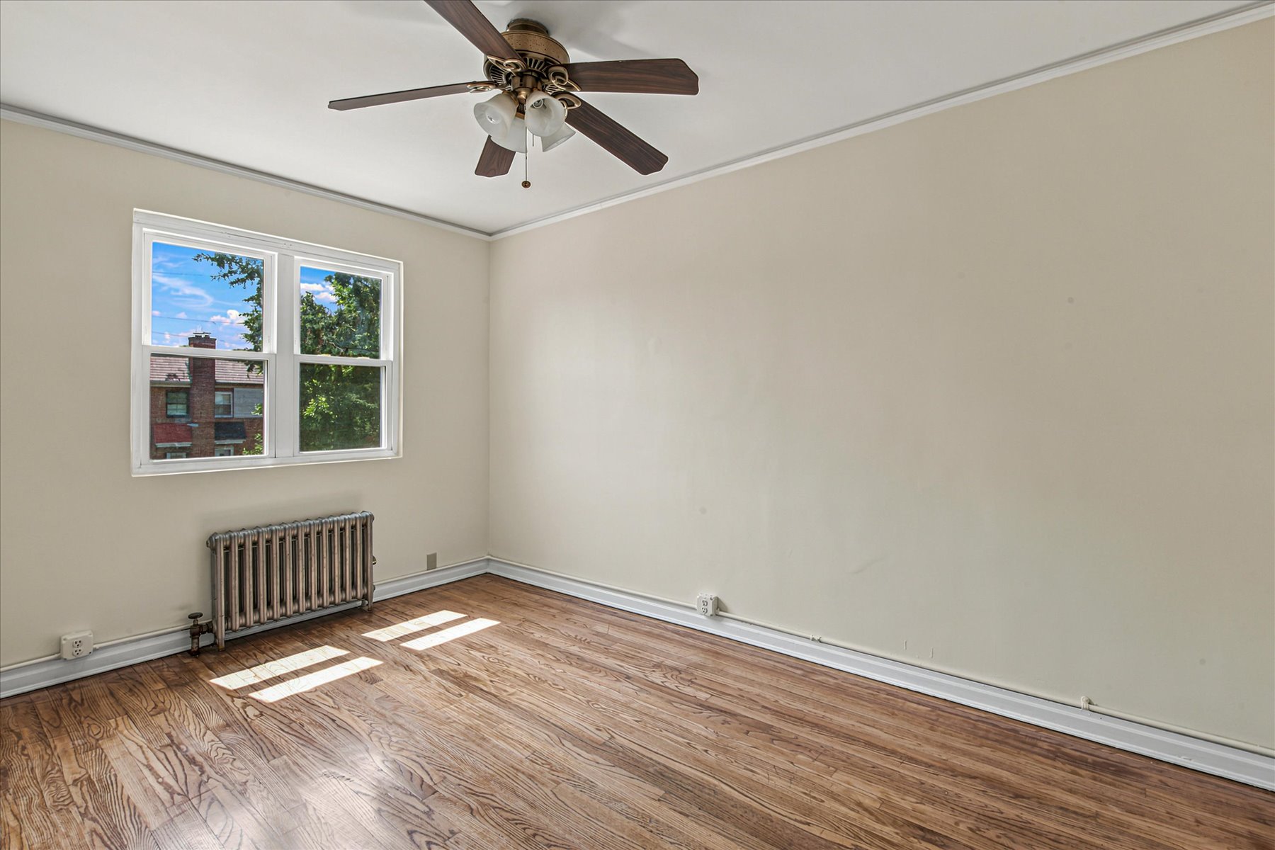  20-46 26th Street, Astoria, NY, 11105 - 物件實景
