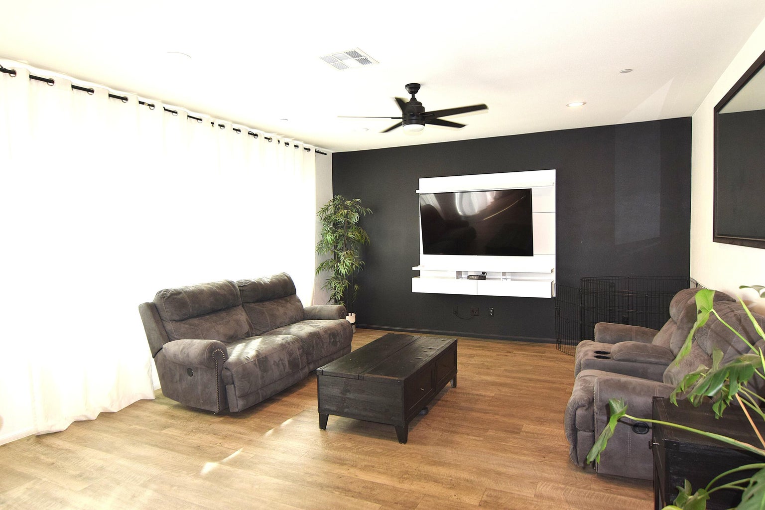 Indio, California, 92203, United States, 4 Bedrooms Bedrooms, ,3 BathroomsBathrooms,Residential,For Sale,1992452