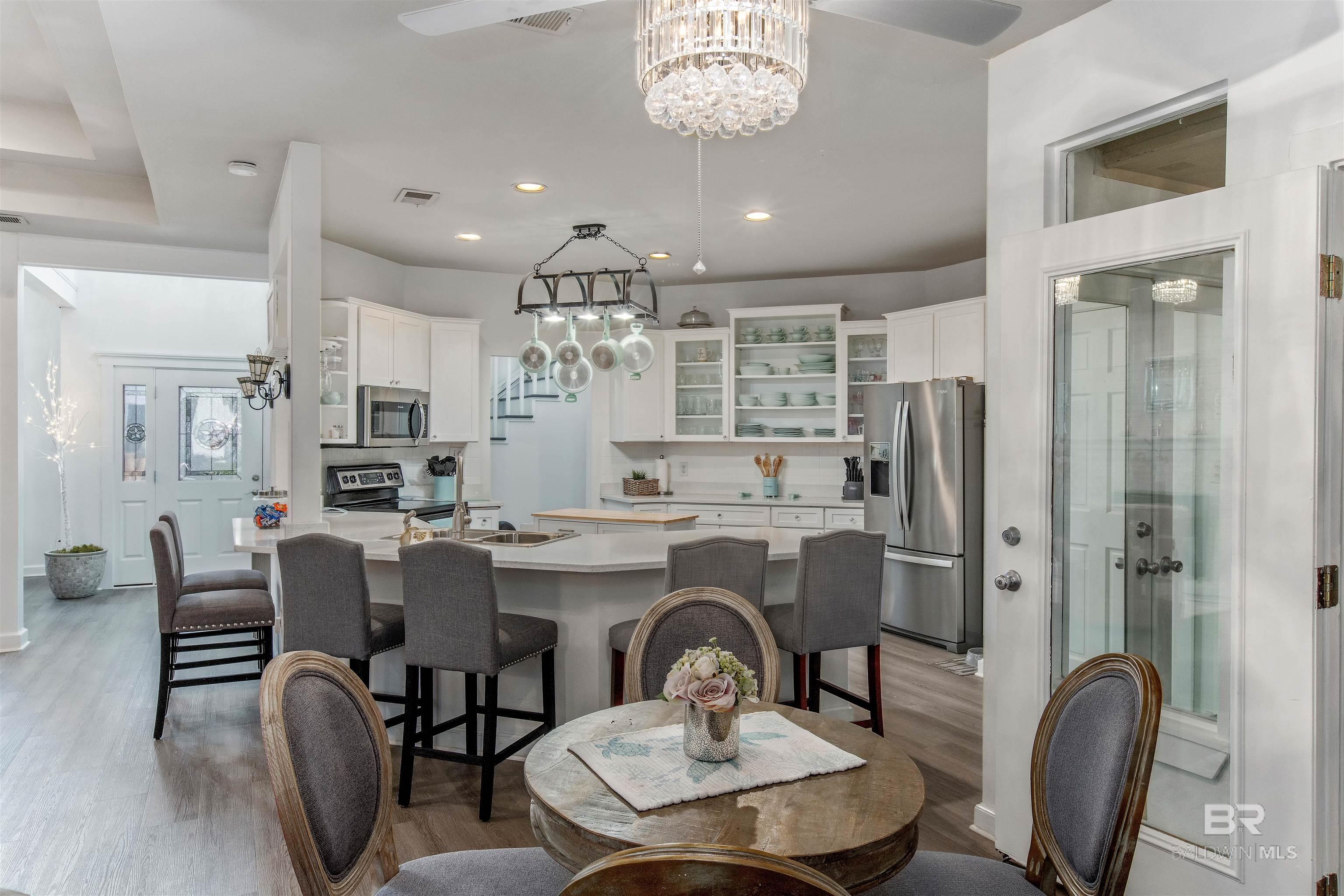 Gulf Shores, Alabama, 36542, United States, 4 Bedrooms Bedrooms, ,3 BathroomsBathrooms,Residential,For Sale,1877388