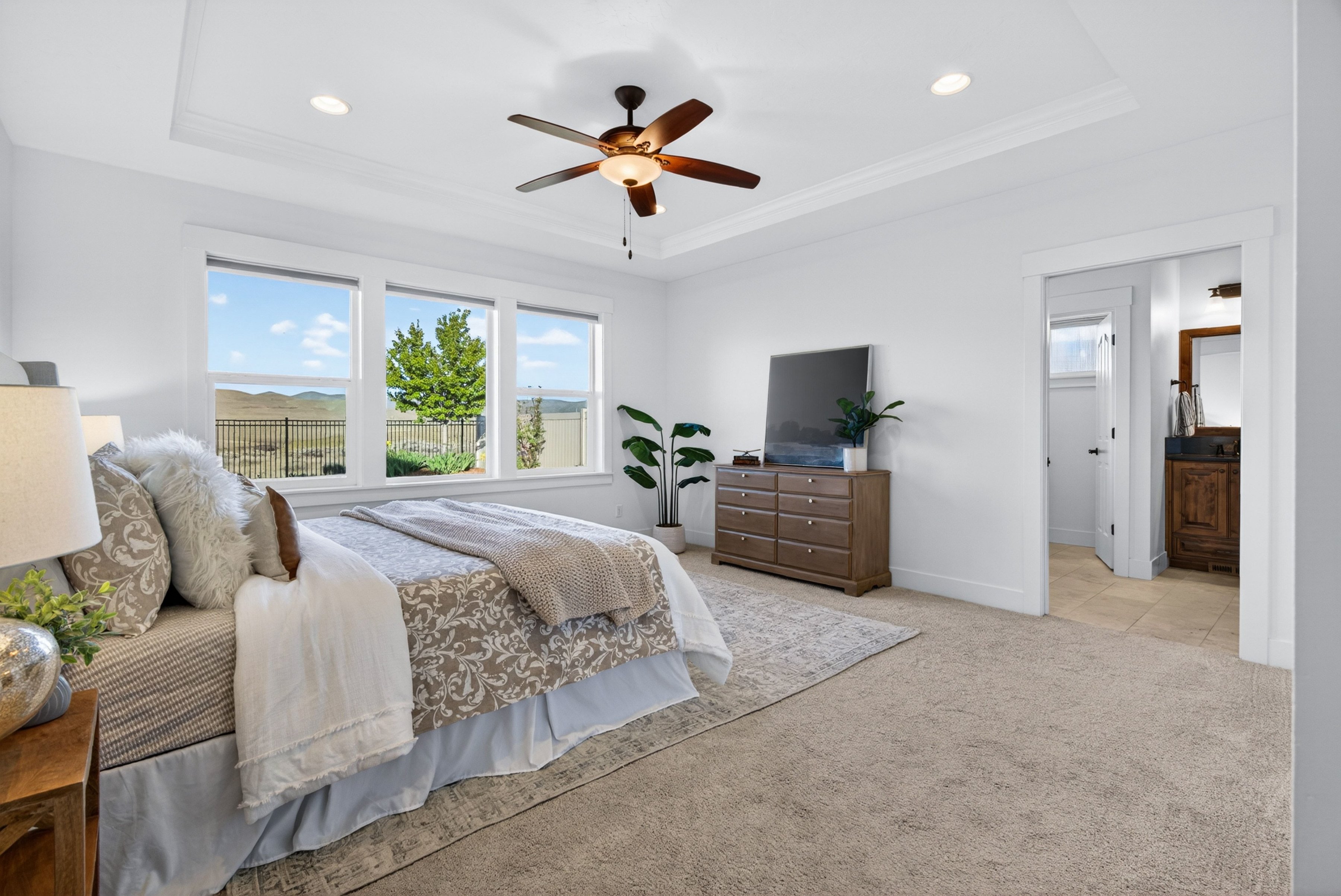  Refined Southeast Boise Living with Panoramic Vistas - 物件實景