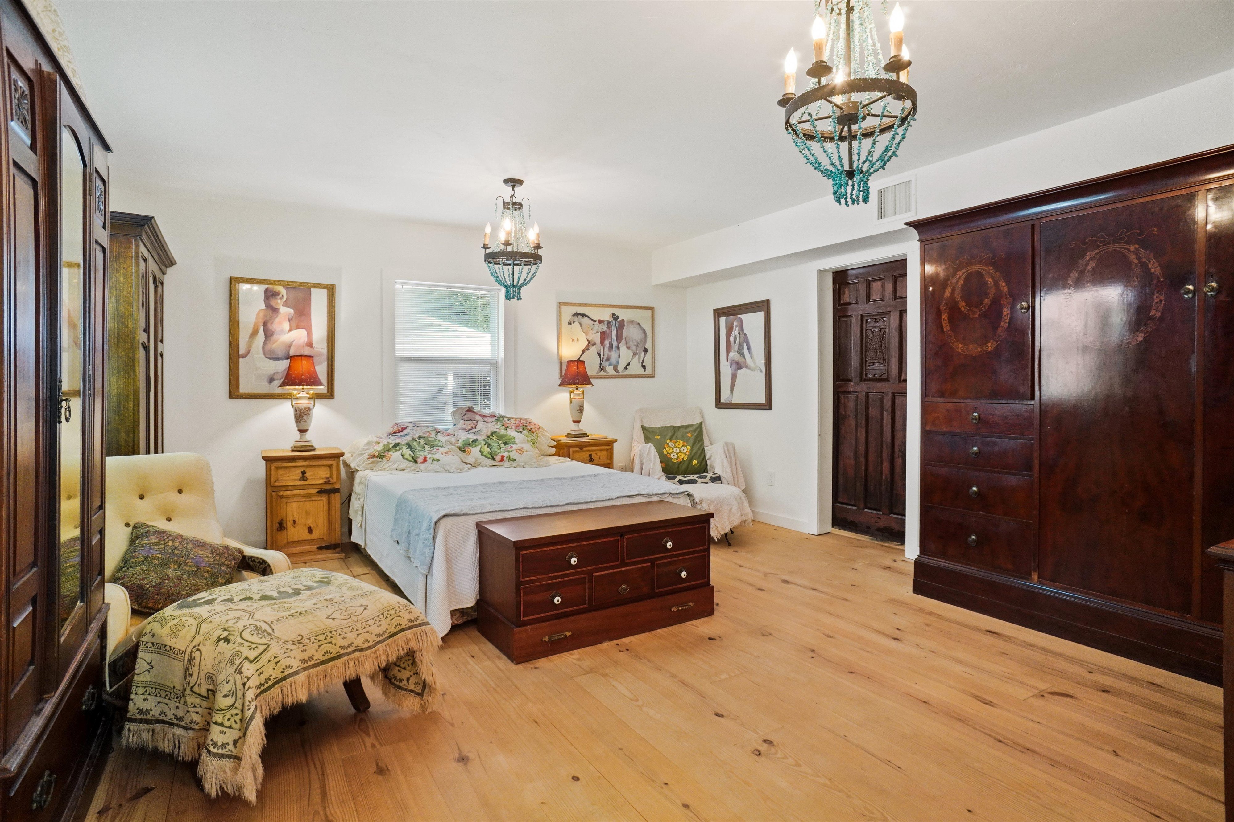 Lake Bridgeport, Texas, 76426, United States, 3 Bedrooms Bedrooms, ,3 BathroomsBathrooms,Residential,For Sale,1989947