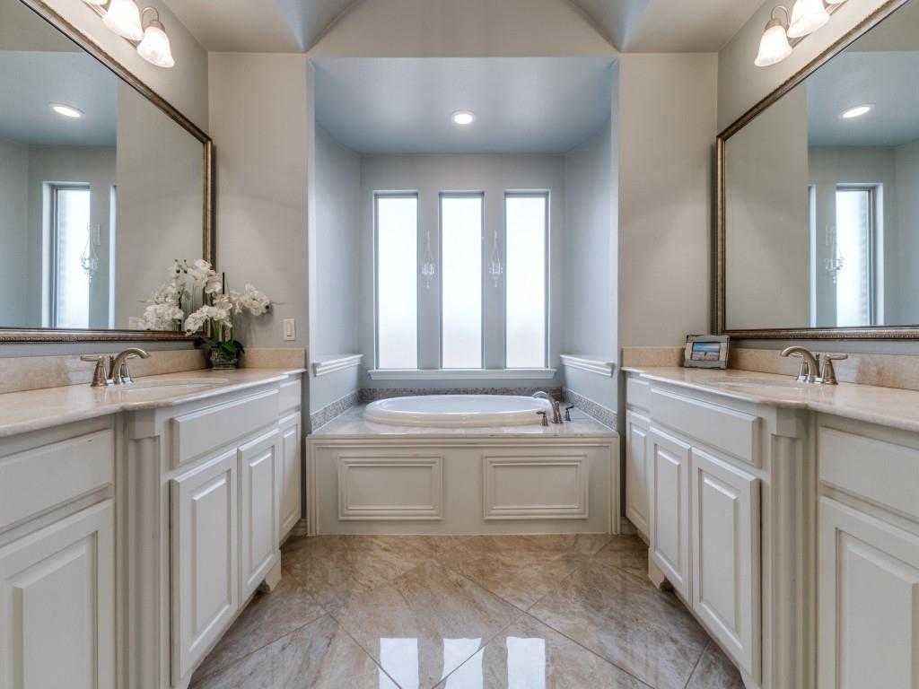 Rockwall, Texas, 75087, United States, 4 Bedrooms Bedrooms, ,4 BathroomsBathrooms,Residential,For Sale,1987578