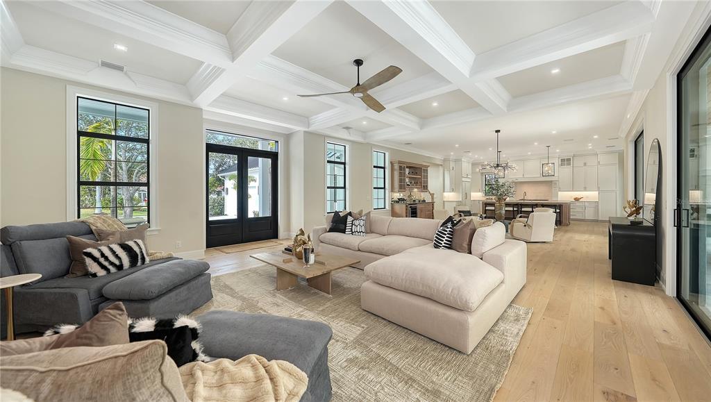 Sarasota, Florida, 34242, United States, 4 Bedrooms Bedrooms, ,6 BathroomsBathrooms,Residential,For Sale,2003081