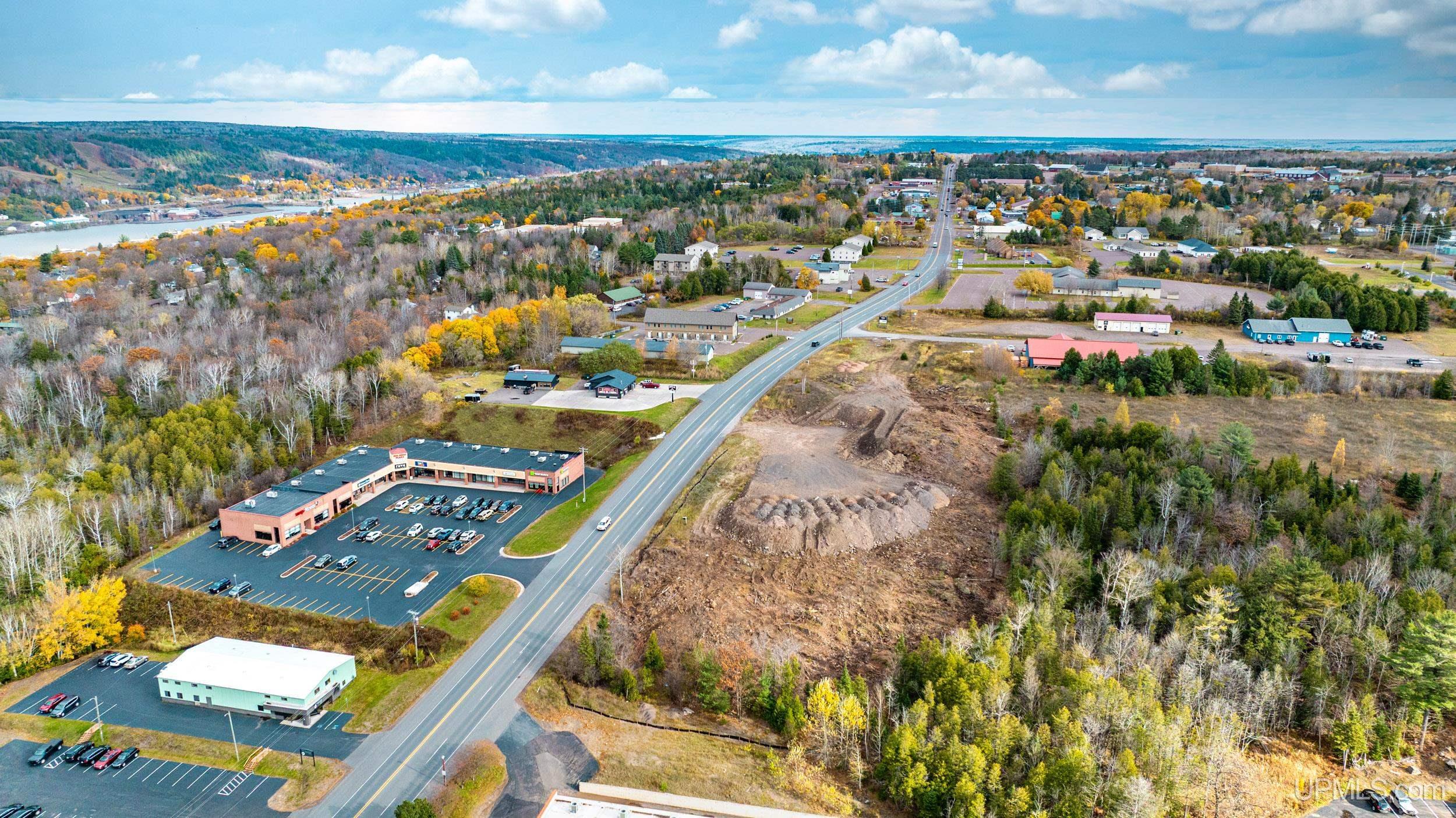 Houghton, Michigan, 49931, United States, ,Residential,For Sale,1923073