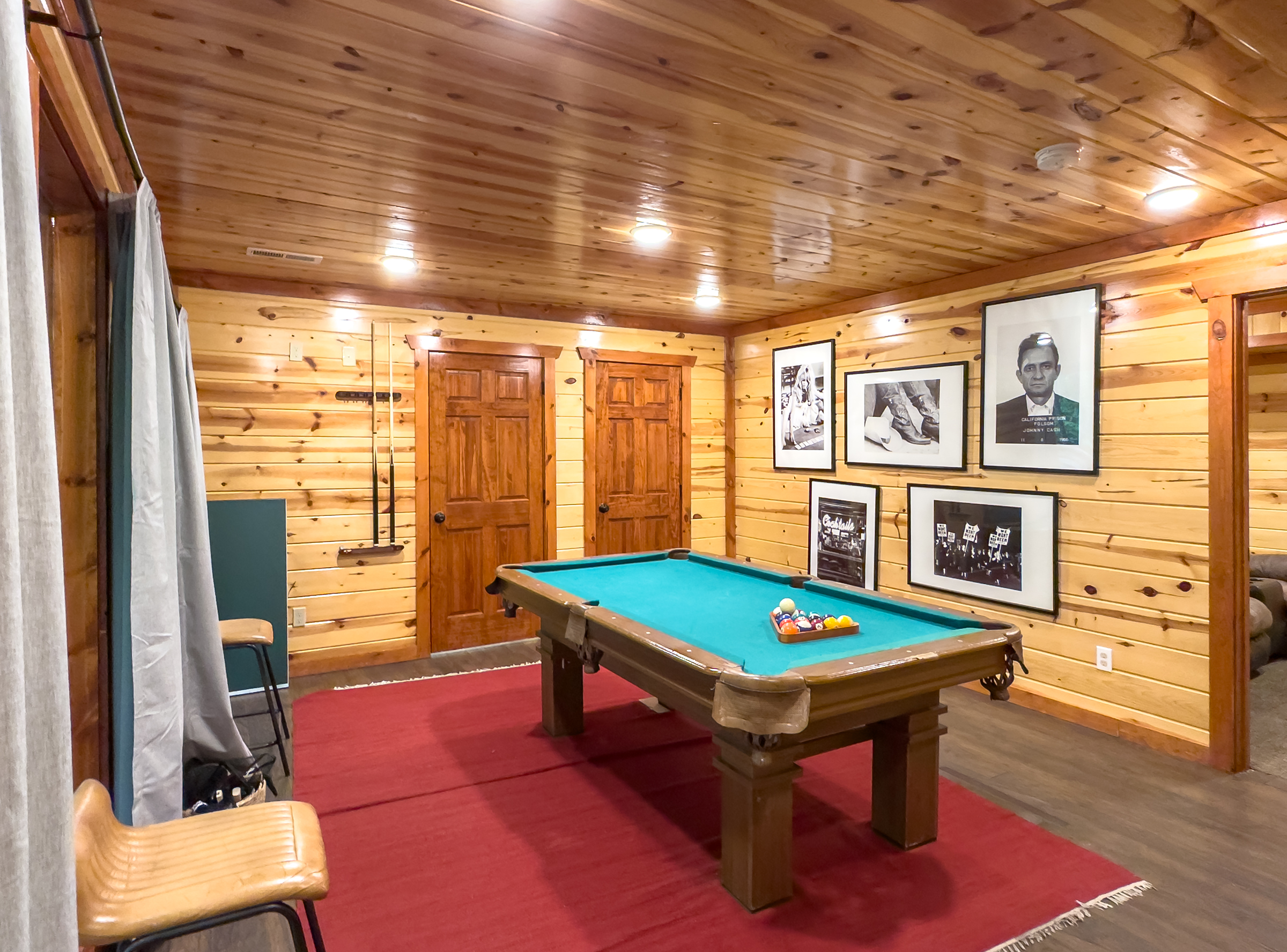 Sevierville, Tennessee, 37862, United States, 6 Bedrooms Bedrooms, ,7 BathroomsBathrooms,Residential,For Sale,1798325