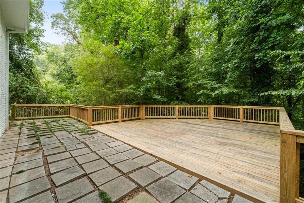 Sandy Springs, Georgia, 30342, United States, 4 Bedrooms Bedrooms, ,3 BathroomsBathrooms,Residential,For Sale,1912192