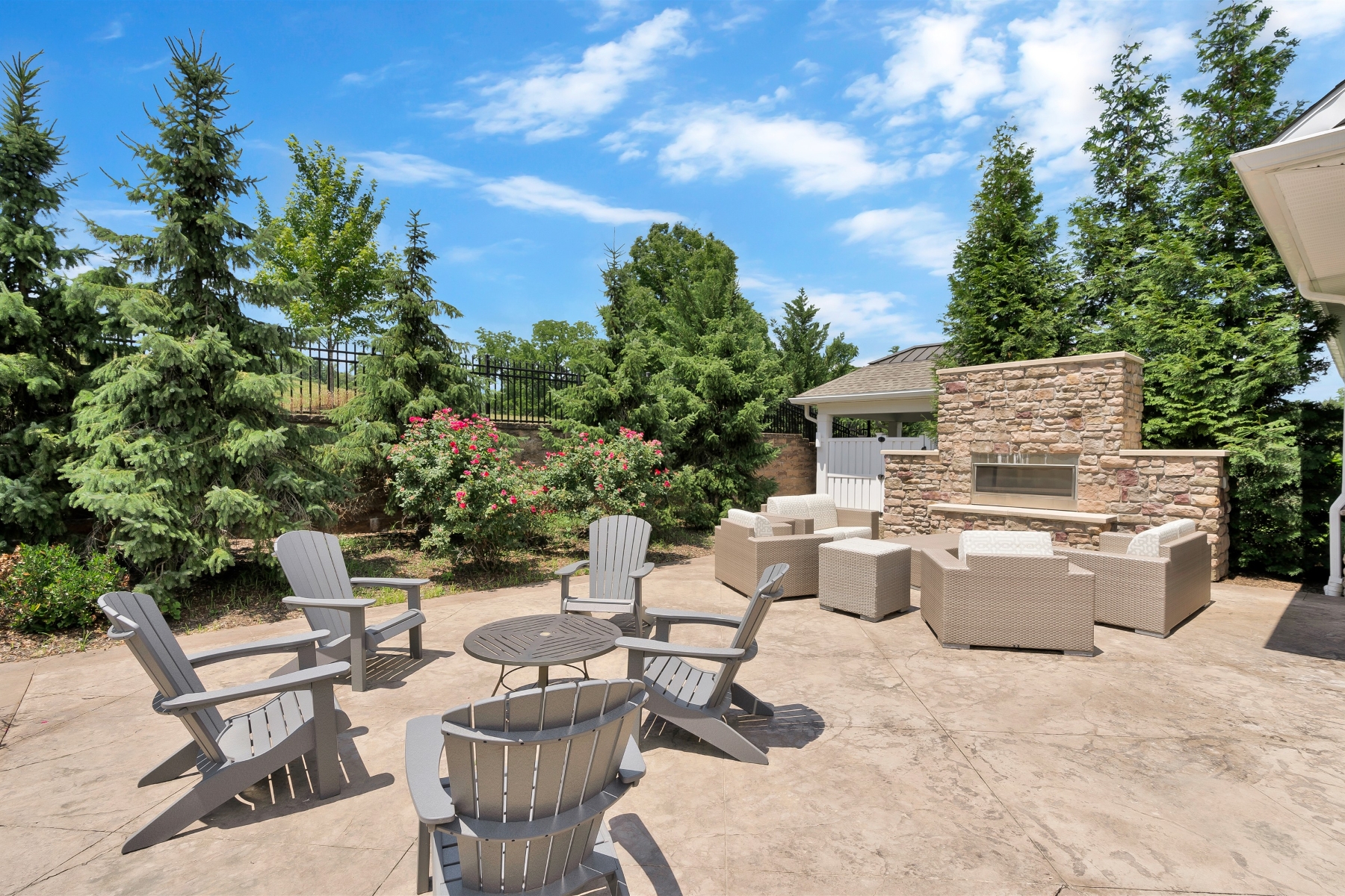  ?Residences at Columbia Park ? Impeccably Crafted End-Unit Townhome - 物件實景