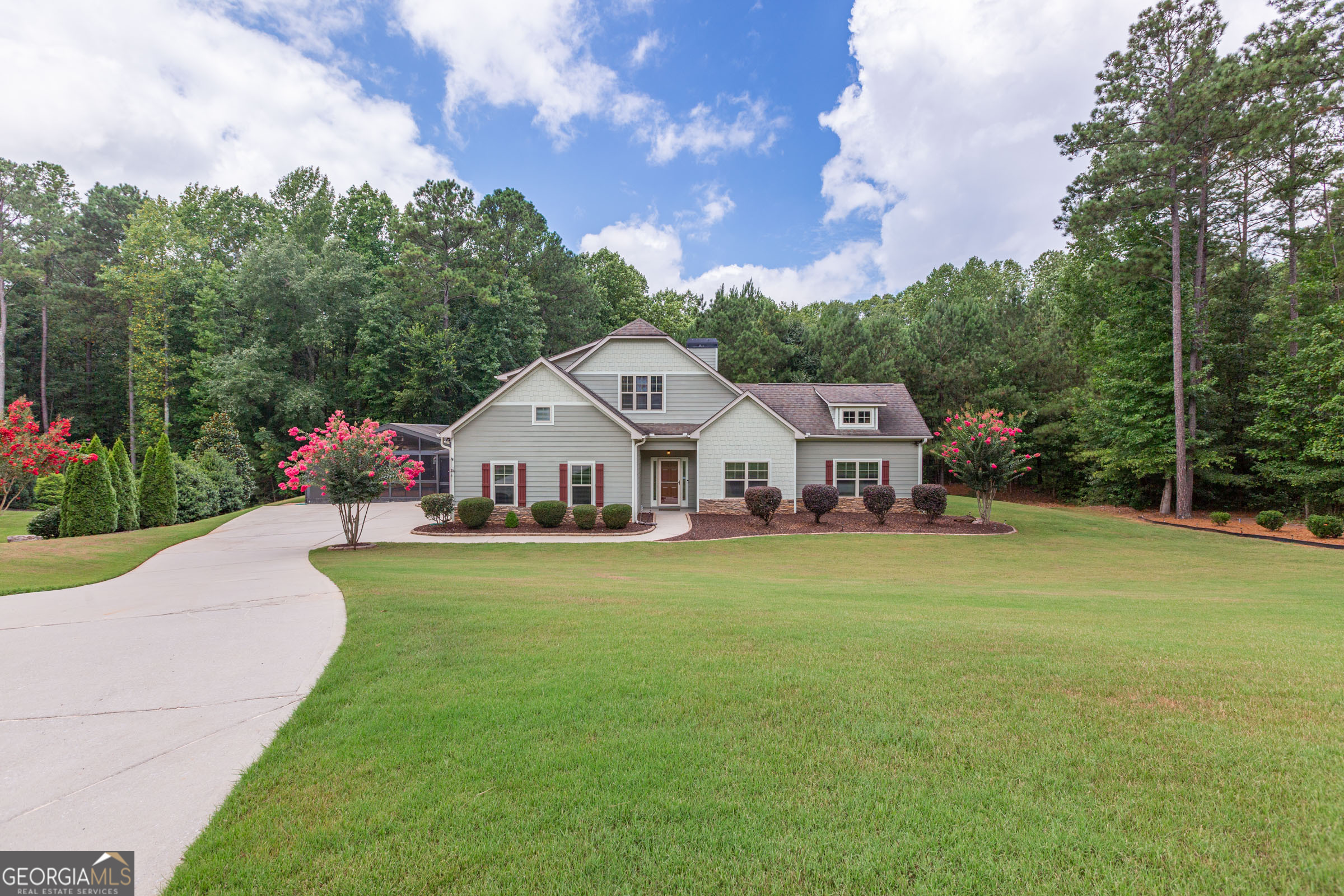 Senoia, Georgia, 30276, United States, 4 Bedrooms Bedrooms, ,3 BathroomsBathrooms,Residential,For Sale,1970203