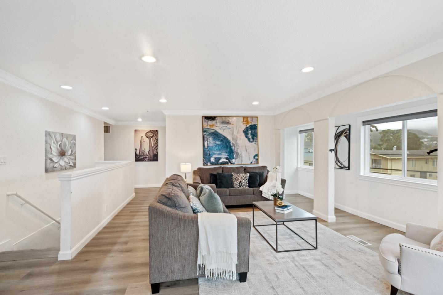 Pacifica, California, 94044, United States, 4 Bedrooms Bedrooms, ,5 BathroomsBathrooms,Residential,For Sale,1988346