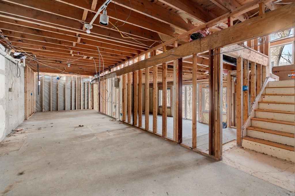Weston, Massachusetts, 02493, United States, ,Residential,For Sale,1766237