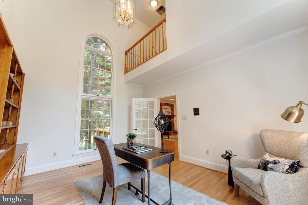 Great Falls, Virginia, 22066, United States, 5 Bedrooms Bedrooms, ,5 BathroomsBathrooms,Residential,For Sale,1900616