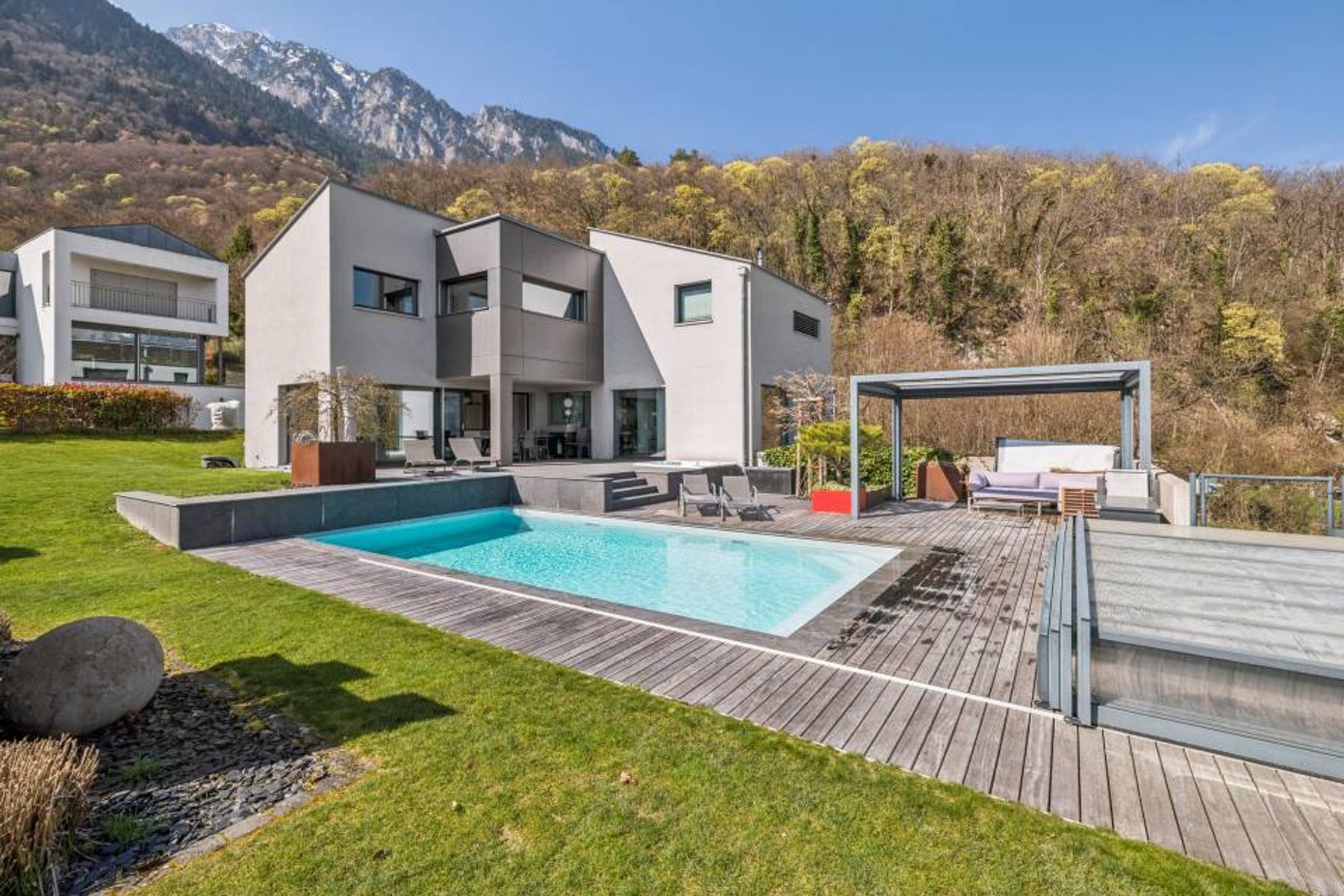  Contemporary villa - 物件實景