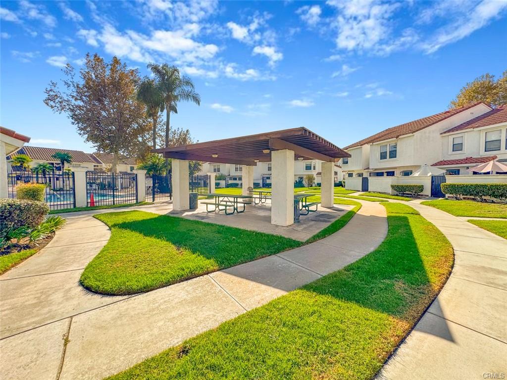 Santa Fe Springs, California, 90670, United States, 3 Bedrooms Bedrooms, ,2 BathroomsBathrooms,Residential,For Sale,1987363