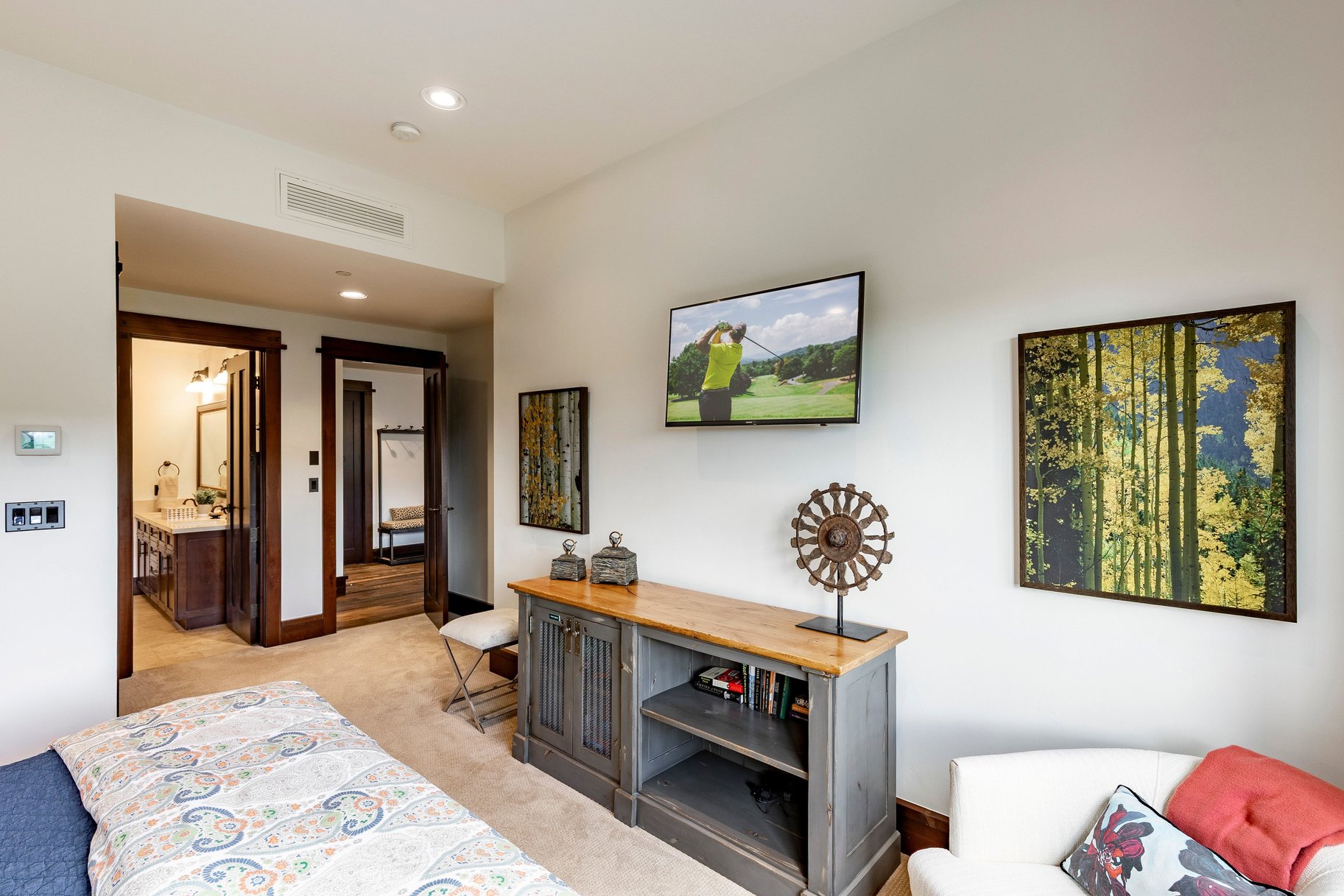  Rarely Available Arrowleaf Condominium With Views Toward Lady Morgan Bowl - 物件實景