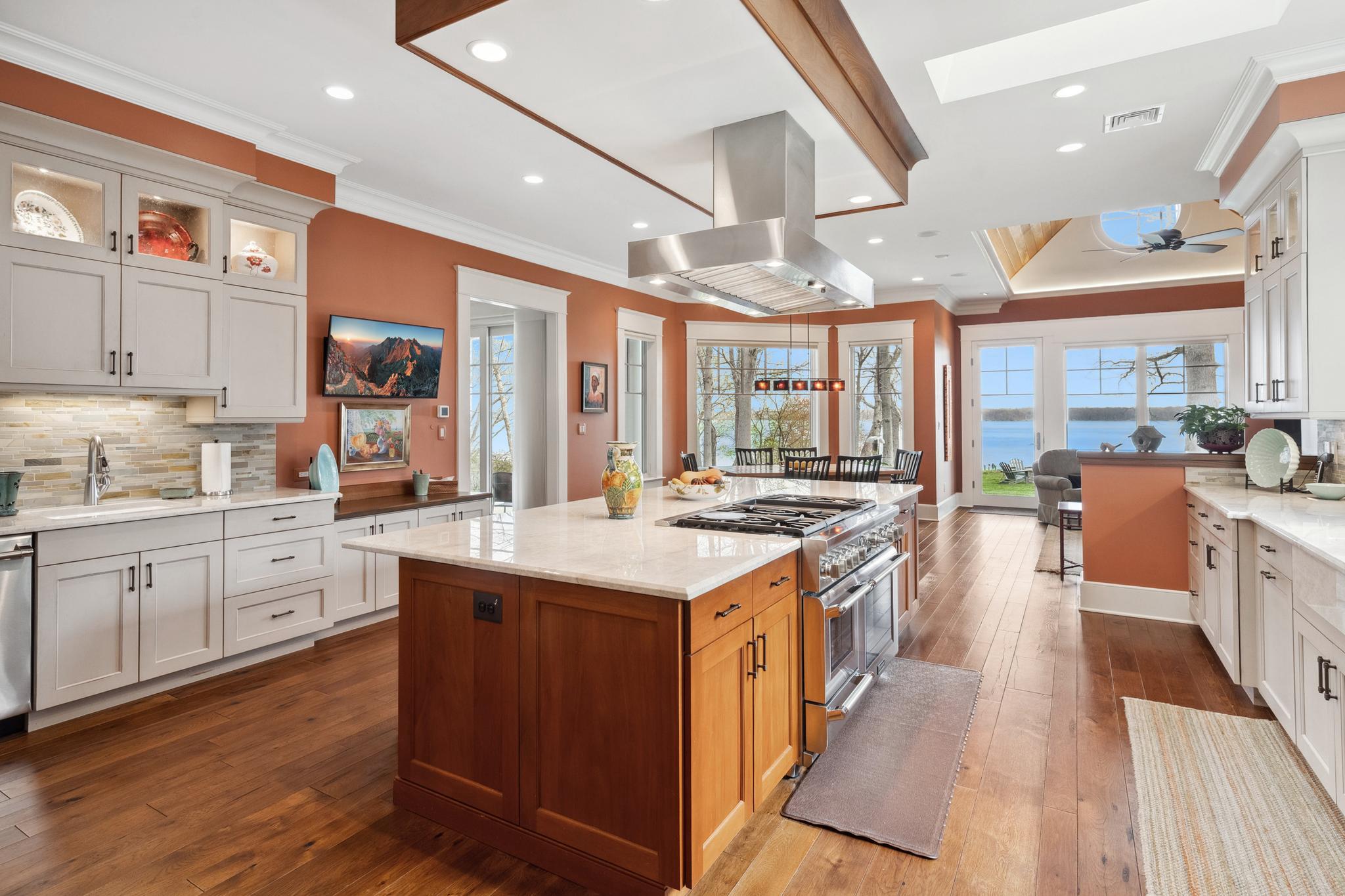  11715 River Drive, Lorton, VA, 22079 - 物件實景