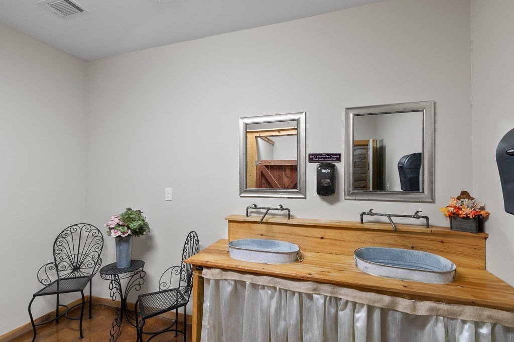 Midland City, Alabama, 36350, United States, 4 Bedrooms Bedrooms, ,3 BathroomsBathrooms,Residential,For Sale,1989153