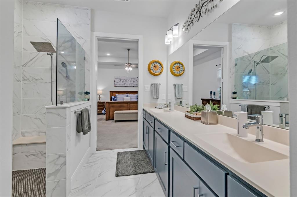 Arlington, Texas, 76005, United States, 3 Bedrooms Bedrooms, ,2 BathroomsBathrooms,Residential,For Sale,1902792