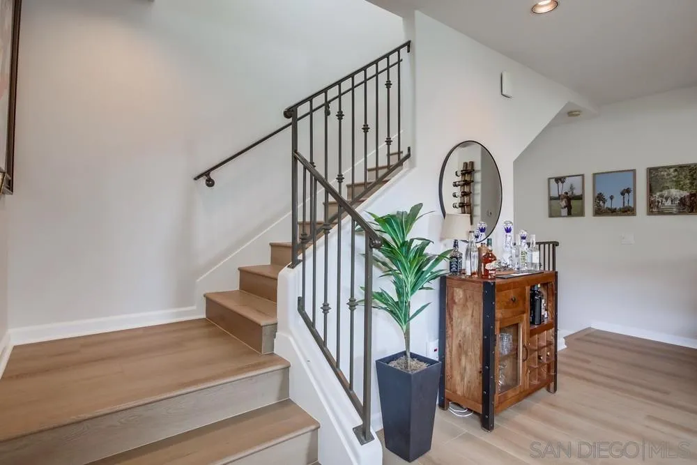 San Diego, California, 92109, United States, 2 Bedrooms Bedrooms, ,3 BathroomsBathrooms,Residential,For Sale,1901118