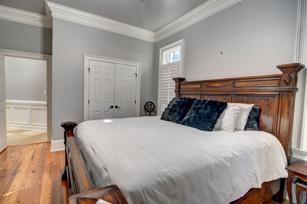 Valdosta, Georgia, 31601, United States, 4 Bedrooms Bedrooms, ,4 BathroomsBathrooms,Residential,For Sale,1995126