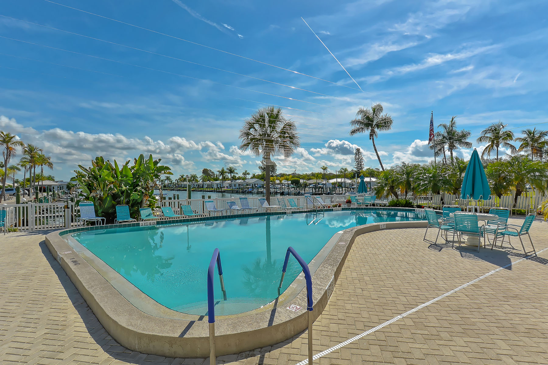  SPANISH MAIN YACHT CLUB CONDO - 物件實景