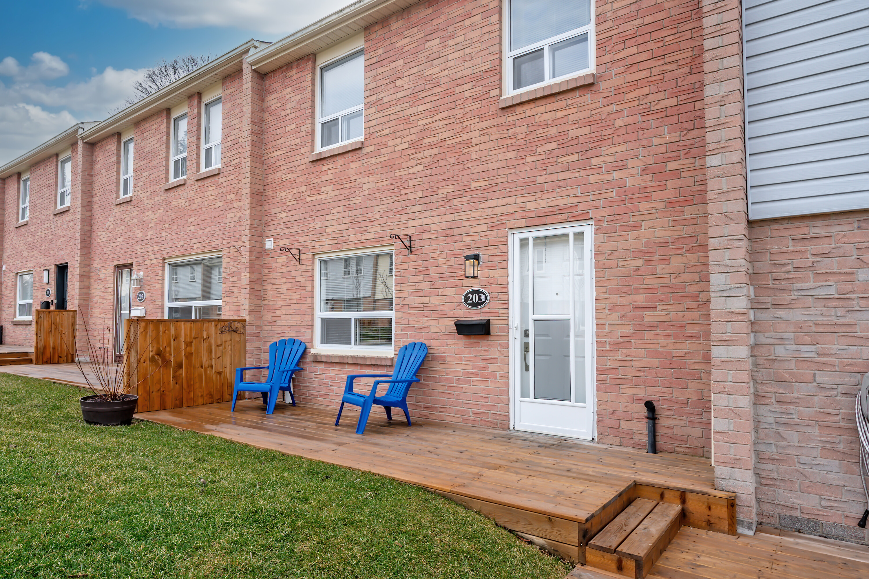  Updated Port Credit Townhome - 物件實景