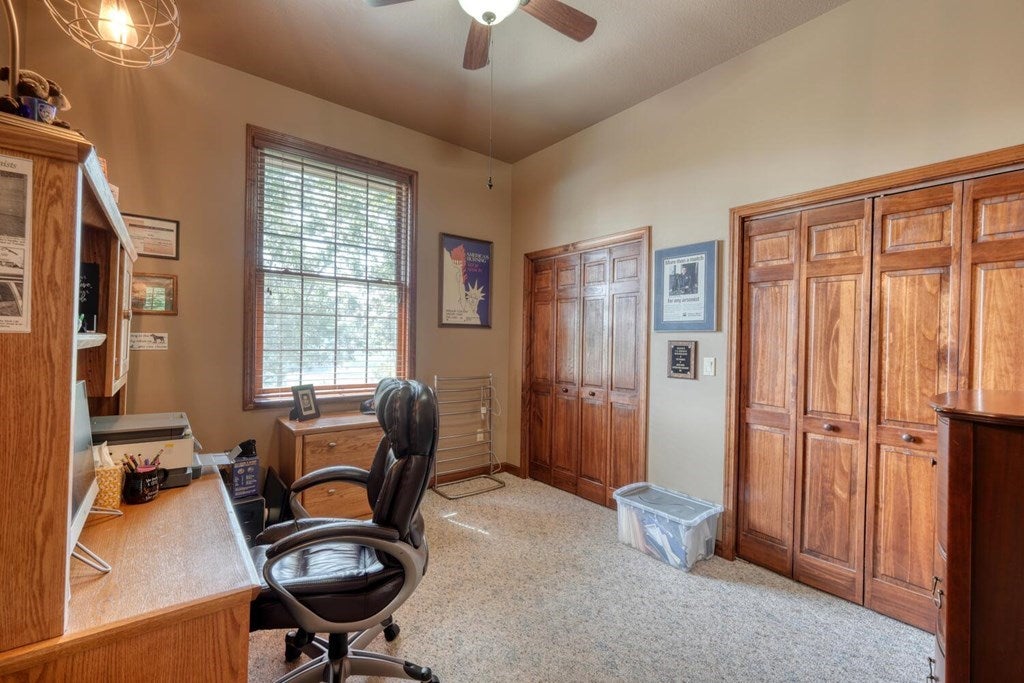 Murphy, North Carolina, 28906, United States, 3 Bedrooms Bedrooms, ,2 BathroomsBathrooms,Residential,For Sale,1926977