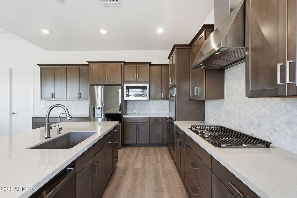 Queen Creek, Arizona, 85142, United States, 3 Bedrooms Bedrooms, ,3 BathroomsBathrooms,Residential,For Sale,2006061