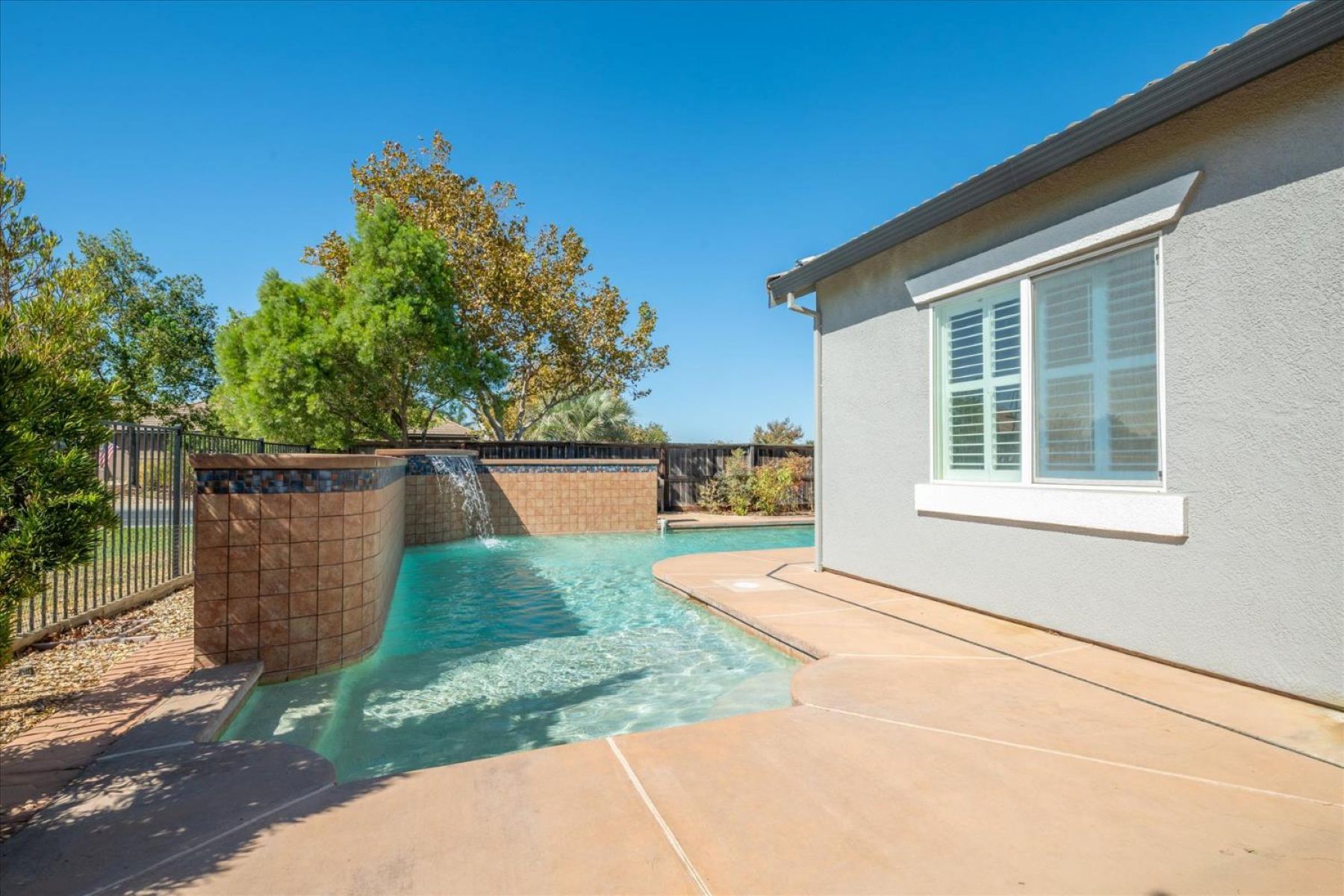  33203 Pintail Street, Woodland, CA 95695 - 物件實景