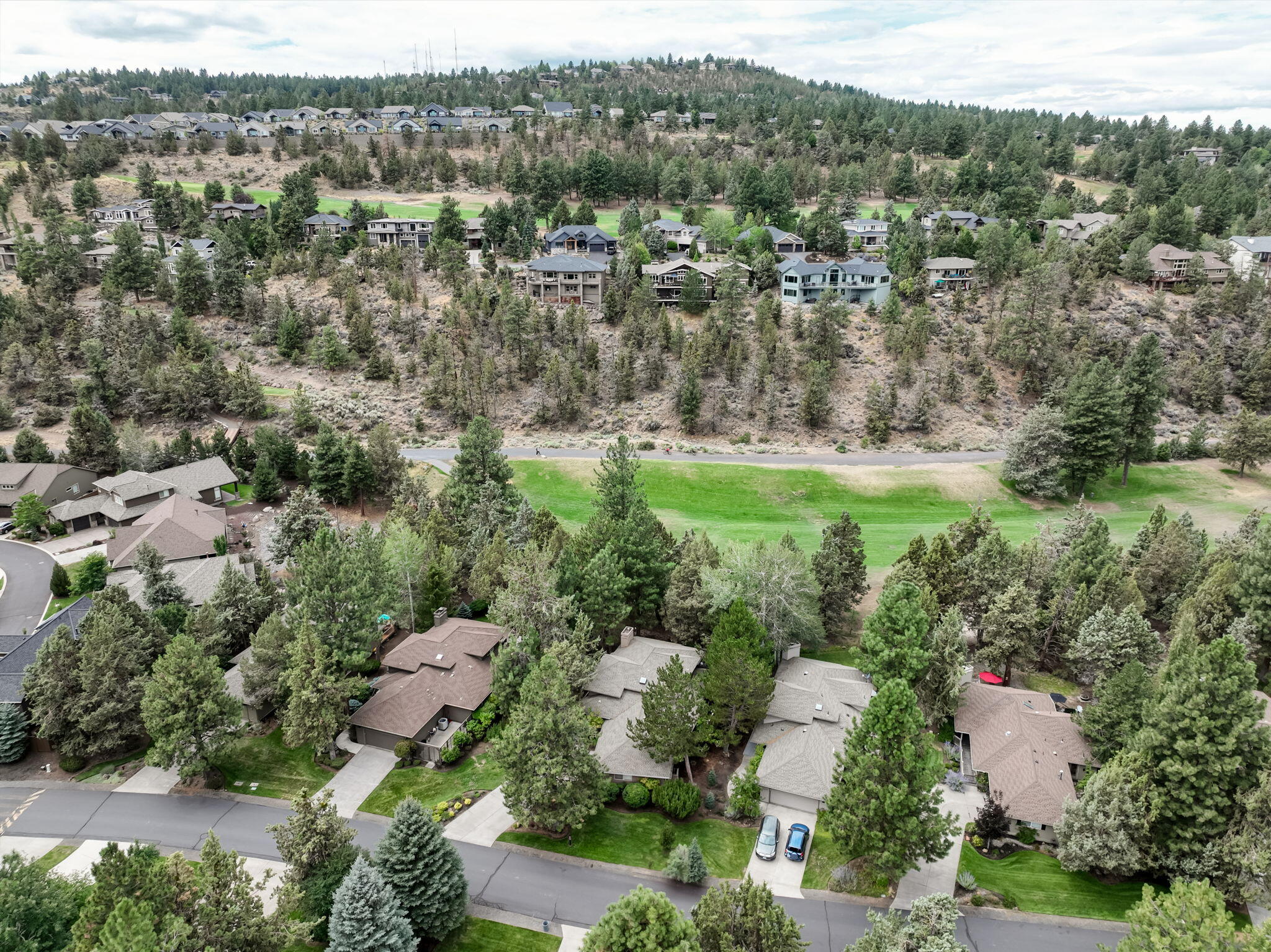 Bend, Oregon, 97703, United States, 3 Bedrooms Bedrooms, ,3 BathroomsBathrooms,Residential,For Sale,1911486