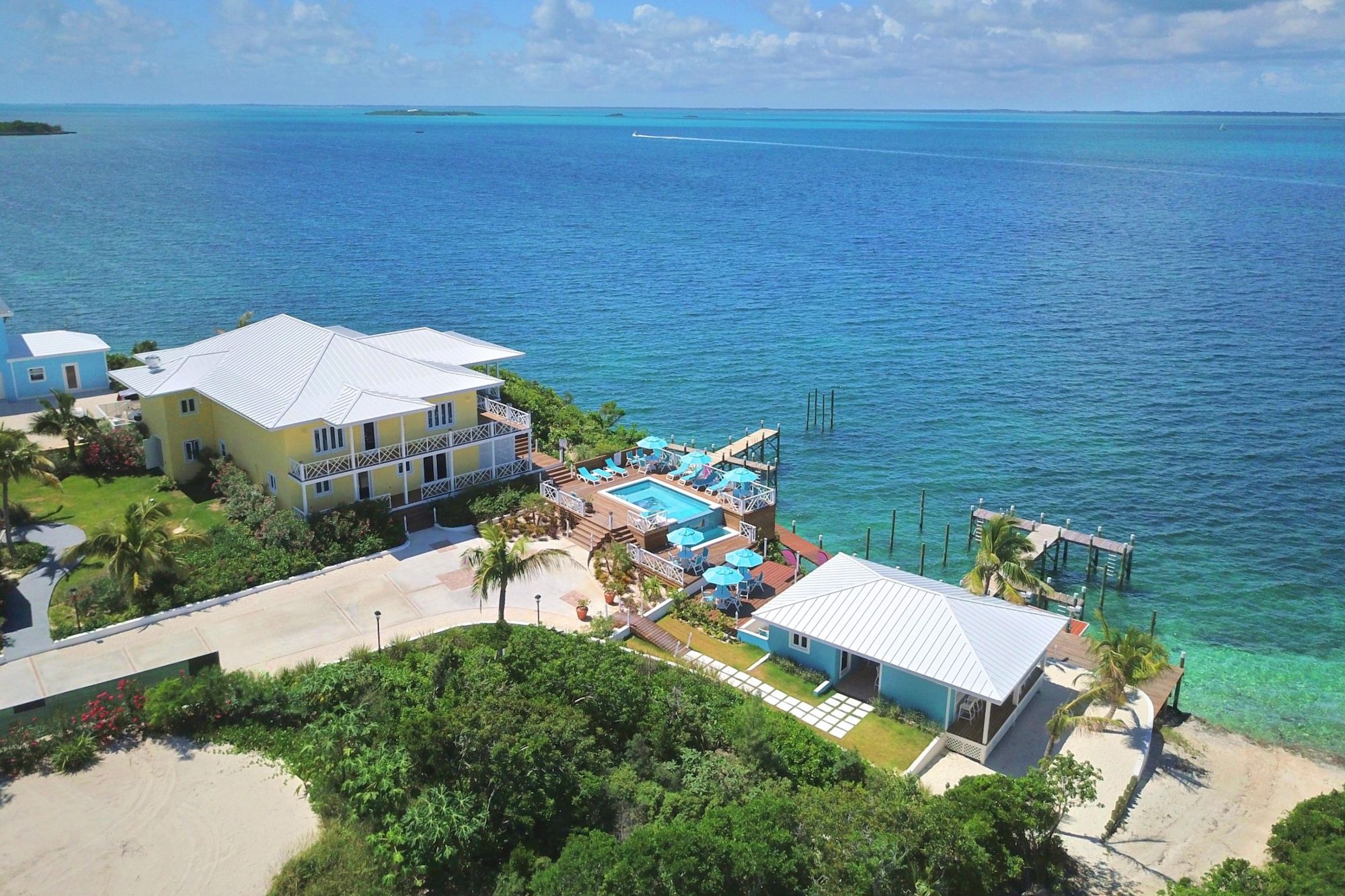  6.5 Acre Waterfront Development Opportunity - 物件實景