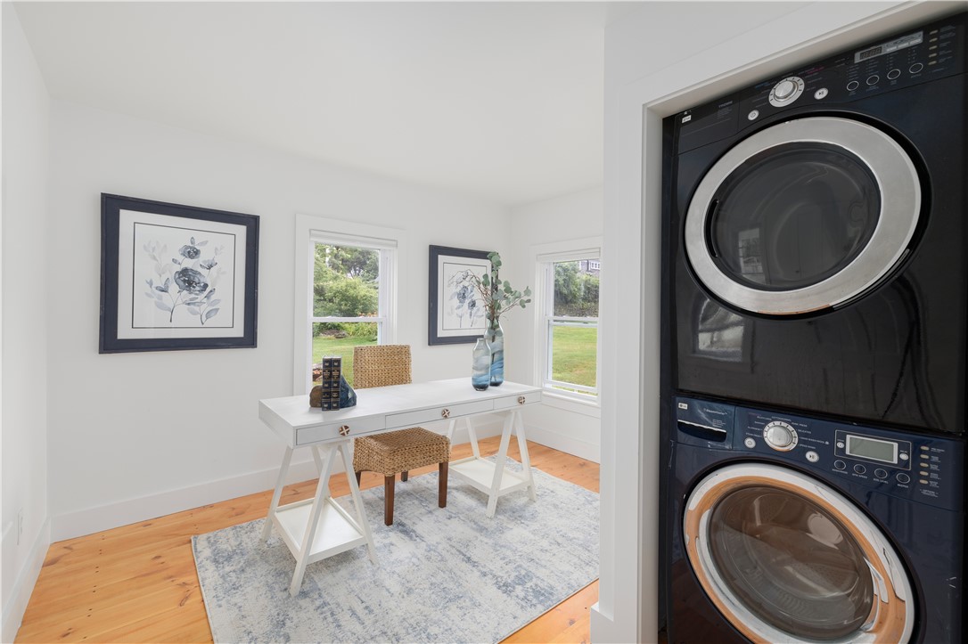 North Kingstown, Rhode Island, 02874, United States, 3 Bedrooms Bedrooms, ,2 BathroomsBathrooms,Residential,For Sale,1895355