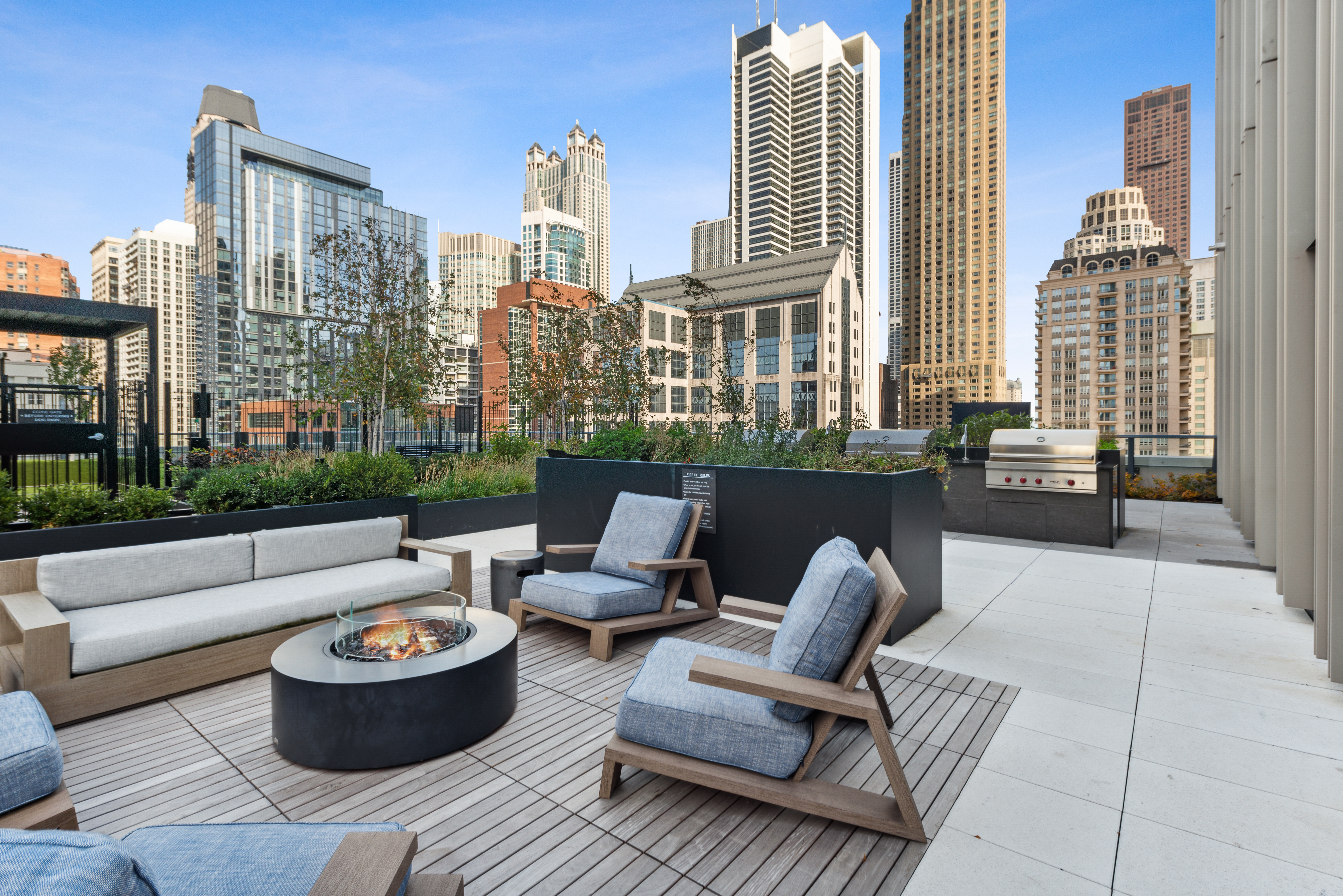  Quiet Tranquility of a Private Retreat With All the Excitement of a City Address - 物件實景