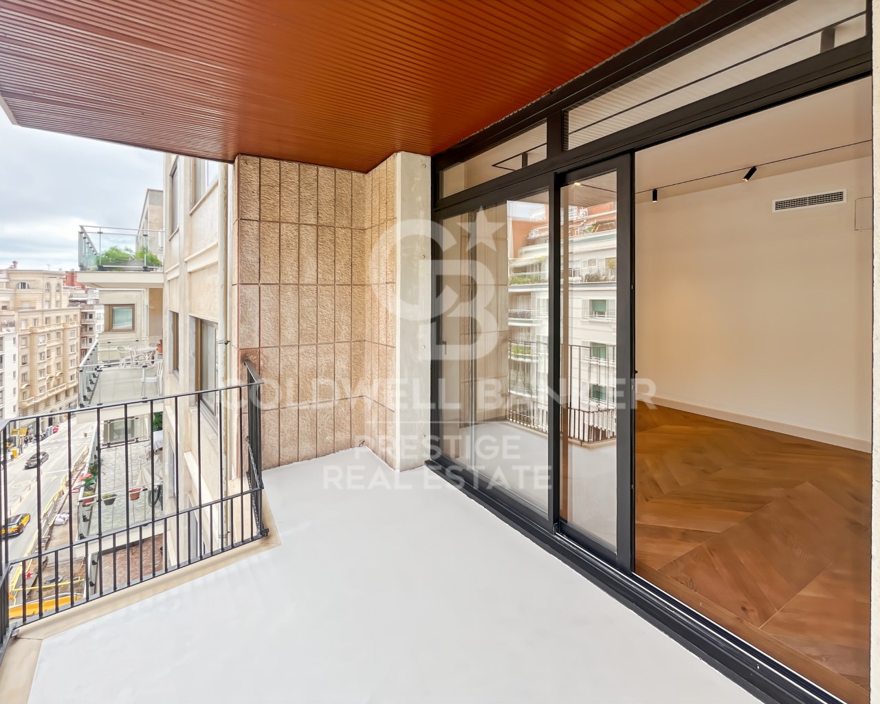Barcelona, Catalonia, ES, 4 Bedrooms Bedrooms, ,3 BathroomsBathrooms,Residential,For Sale,1805126