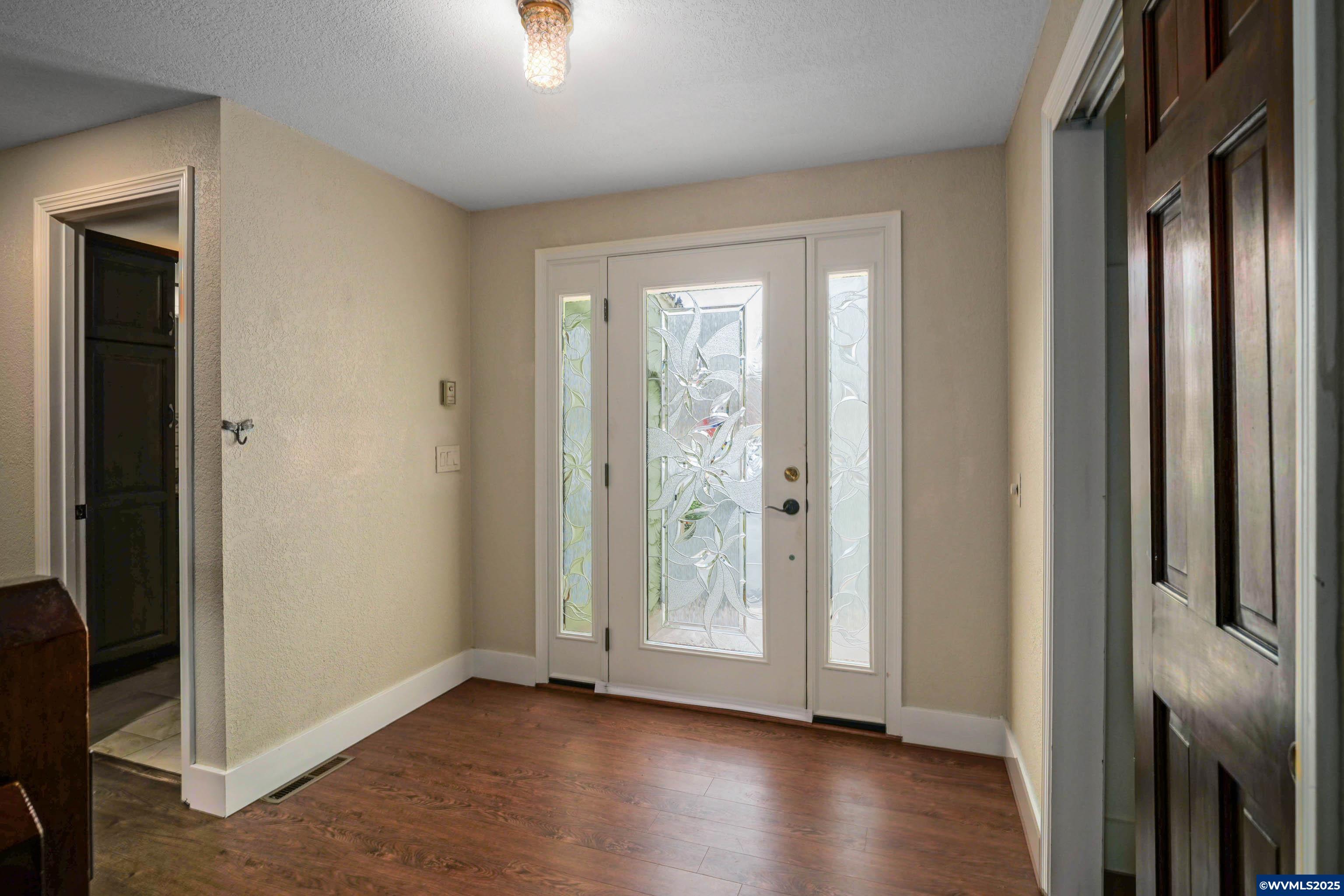 Salem, Oregon, 97304, United States, 4 Bedrooms Bedrooms, ,4 BathroomsBathrooms,Residential,For Sale,1805050