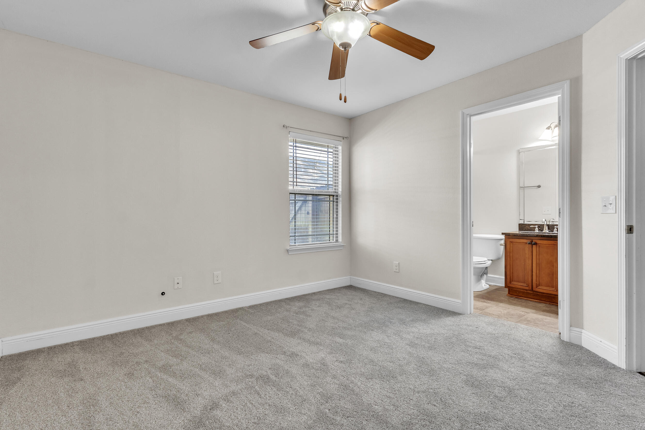 Pace, Florida, 32571, United States, 4 Bedrooms Bedrooms, ,3 BathroomsBathrooms,Residential,For Sale,2003457