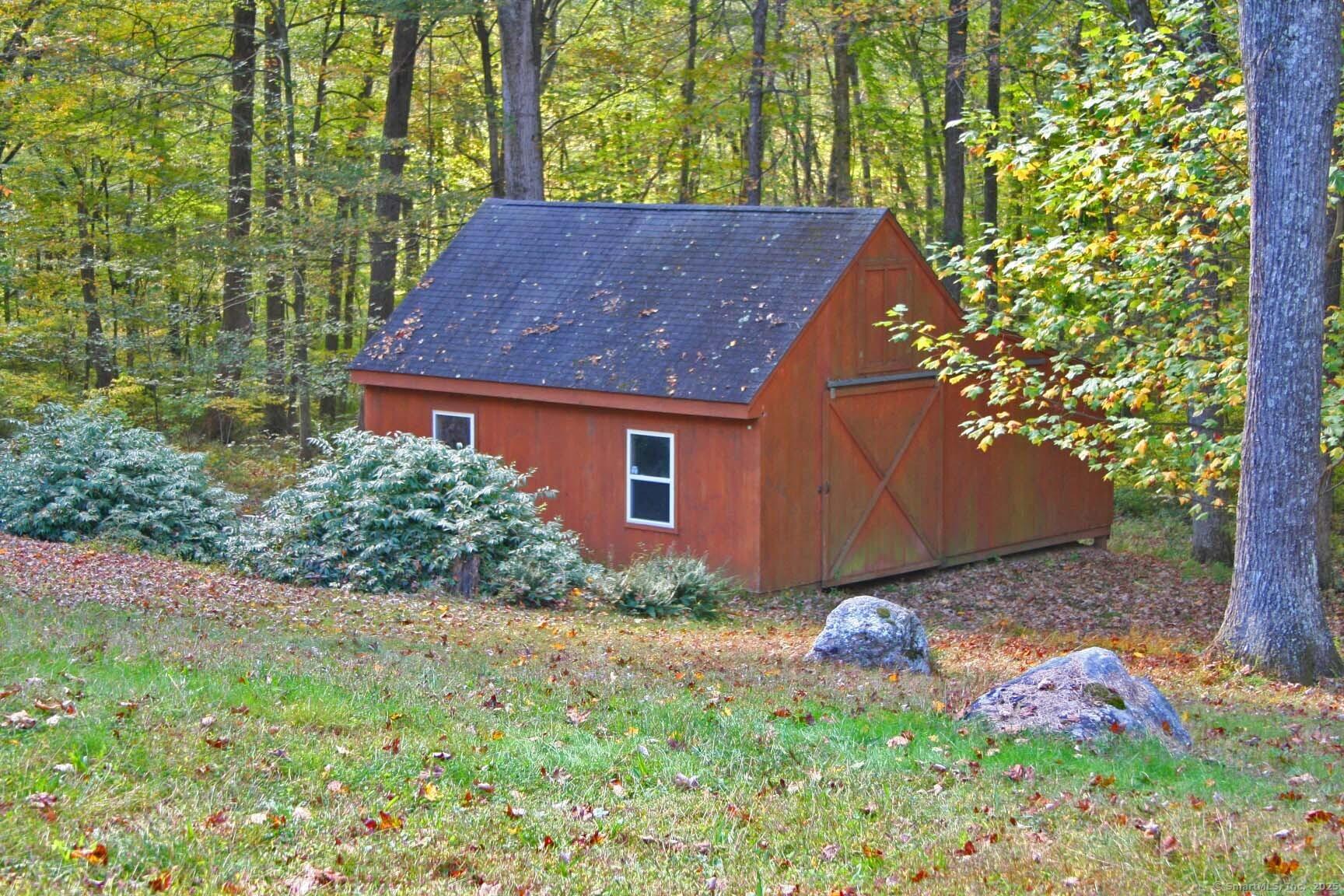 East Hampton, Connecticut, 06424, United States, 3 Bedrooms Bedrooms, ,2 BathroomsBathrooms,Residential,For Sale,1979494