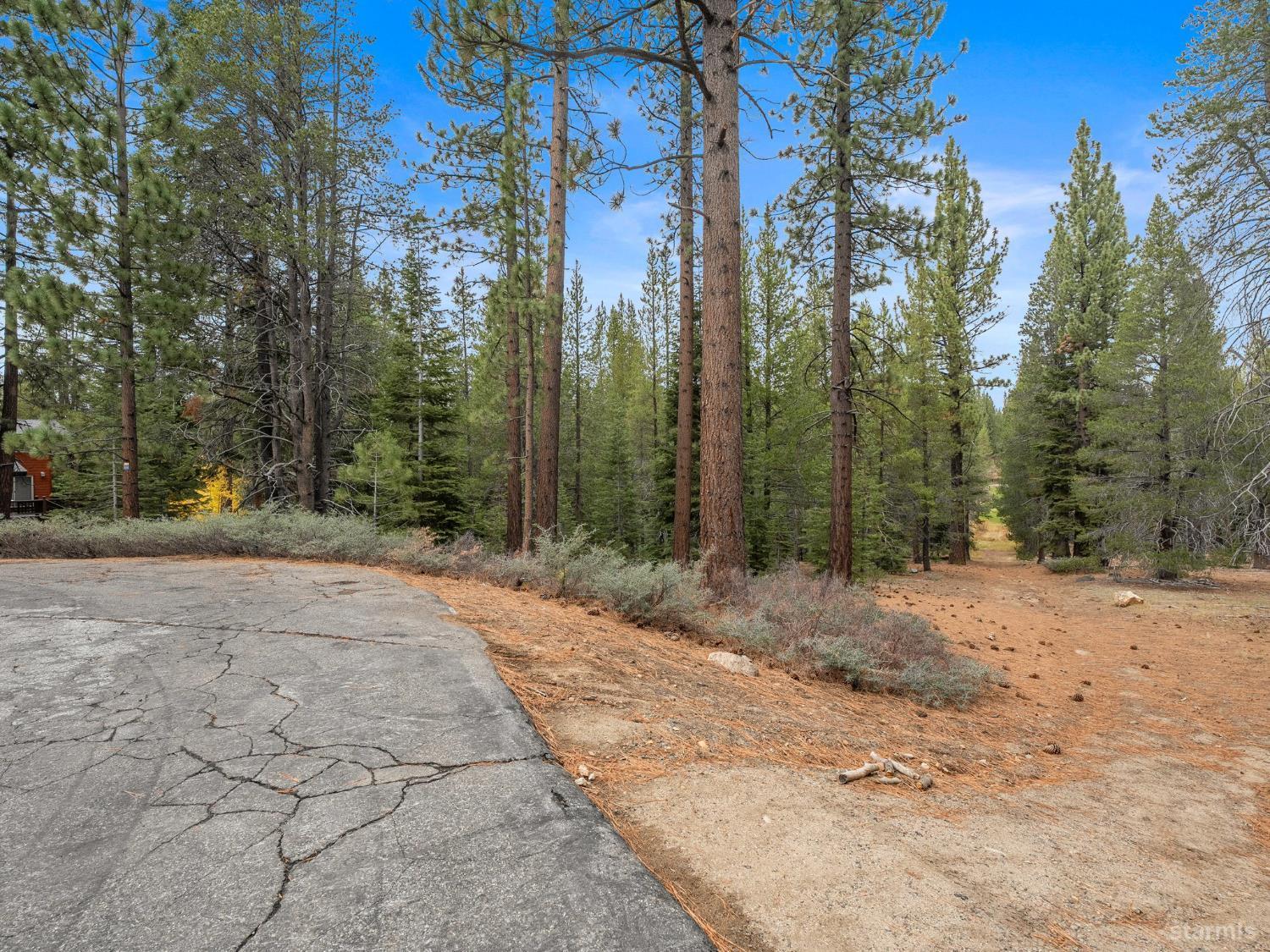 South Lake Tahoe, California, 96150, United States, 3 Bedrooms Bedrooms, ,2 BathroomsBathrooms,Residential,For Sale,1969986