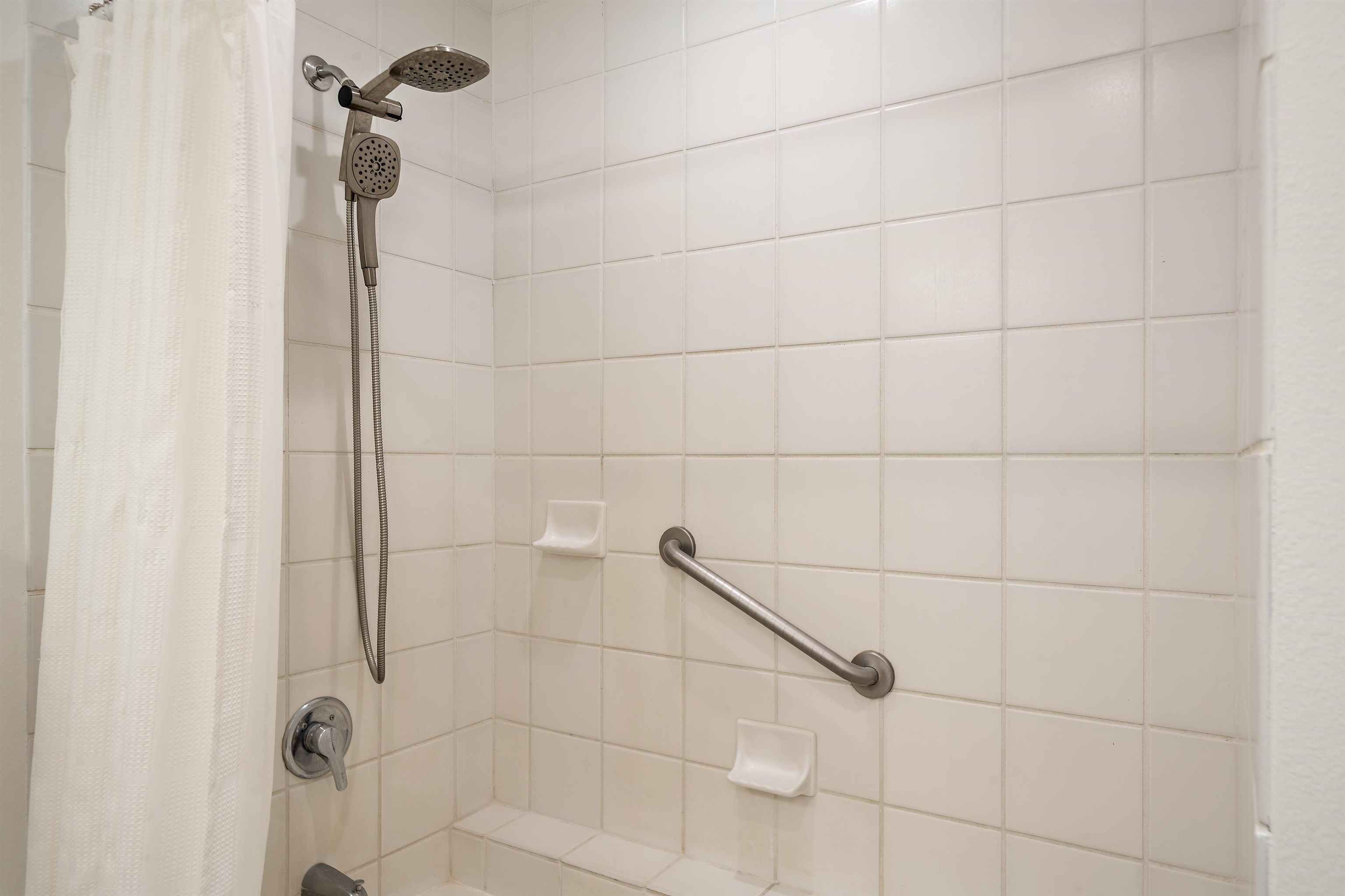 Kihei, Hawaii, 96753, United States, 1 Bedroom Bedrooms, ,2 BathroomsBathrooms,Residential,For Sale,1996903