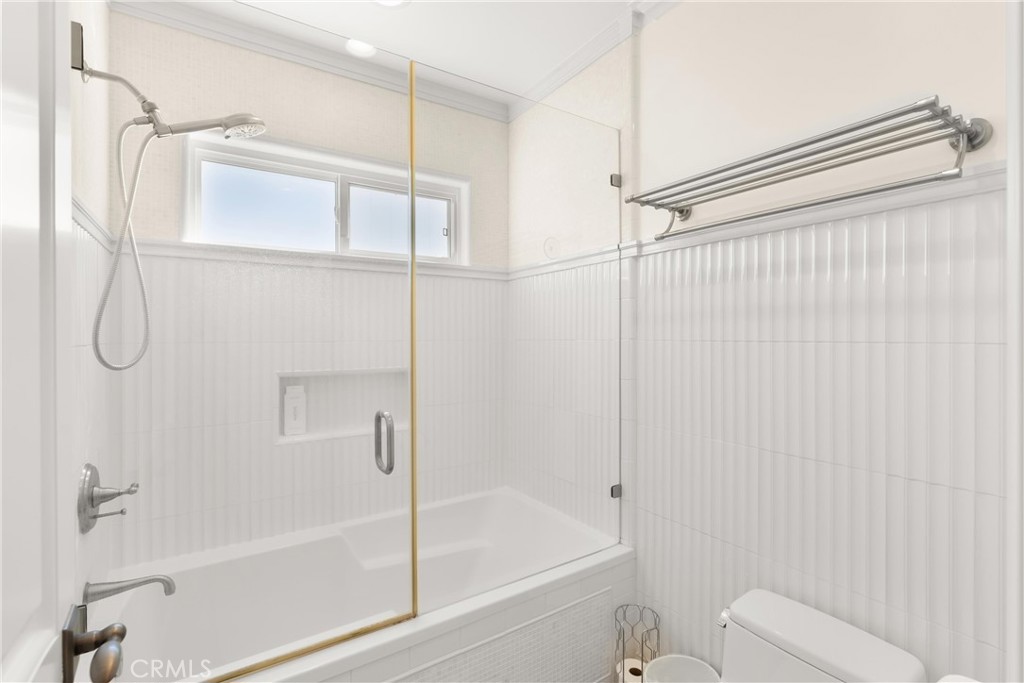 Newport Beach, California, 92660, United States, 5 Bedrooms Bedrooms, ,3 BathroomsBathrooms,Residential,For Sale,1846689