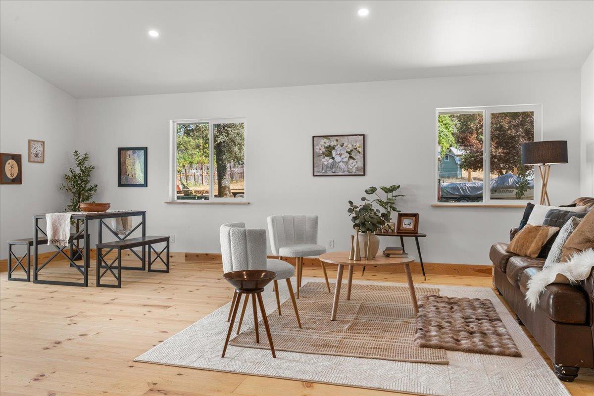 Nevada City, California, 95959, United States, 4 Bedrooms Bedrooms, ,2 BathroomsBathrooms,Residential,For Sale,1916710