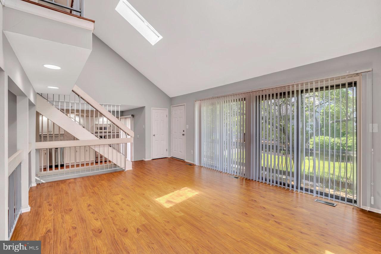 Monmouth Junction, New Jersey, 08852, United States, 2 Bedrooms Bedrooms, ,3 BathroomsBathrooms,Residential,For Sale,1955915