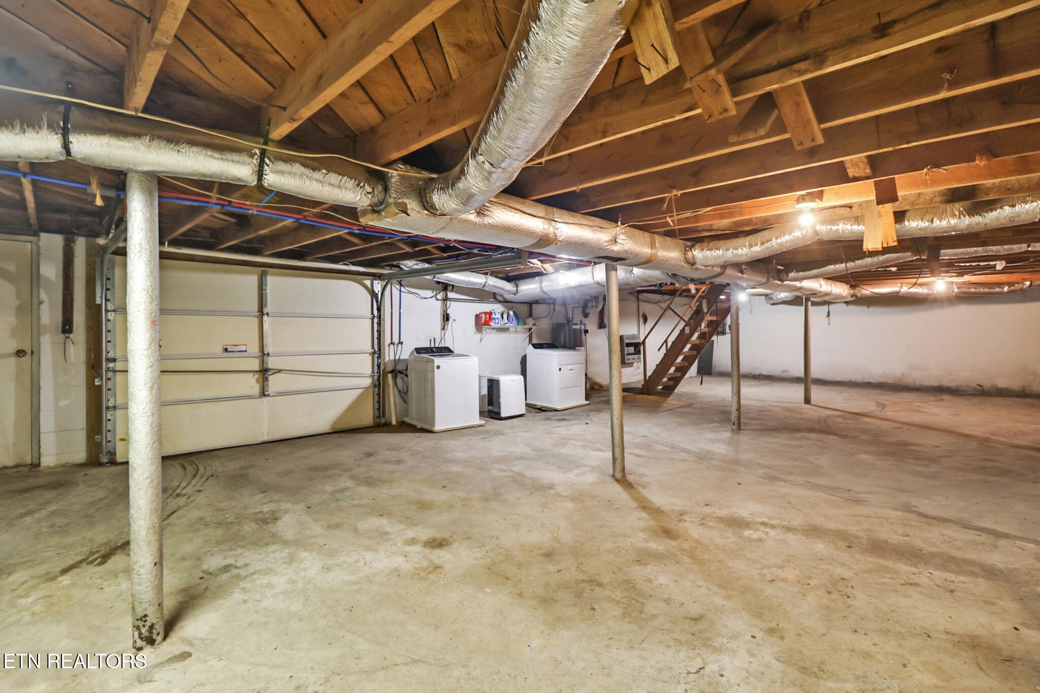 McMinnville, Tennessee, 37110, United States, 3 Bedrooms Bedrooms, ,1 BathroomBathrooms,Residential,For Sale,1976932