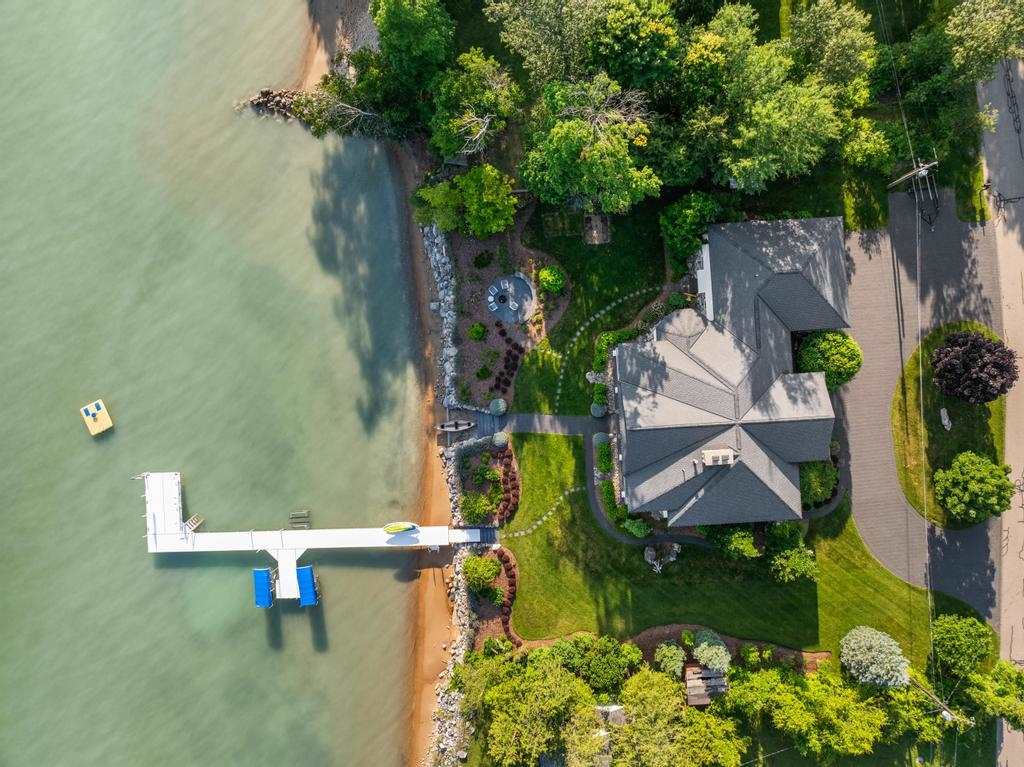 Boyne City, Michigan, 49712, United States, 5 Bedrooms Bedrooms, ,6 BathroomsBathrooms,Residential,For Sale,1890151