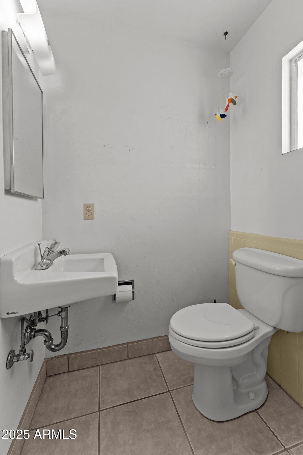 Wickenburg, Arizona, 85390, United States, 4 Bedrooms Bedrooms, ,2 BathroomsBathrooms,Residential,For Sale,1983414