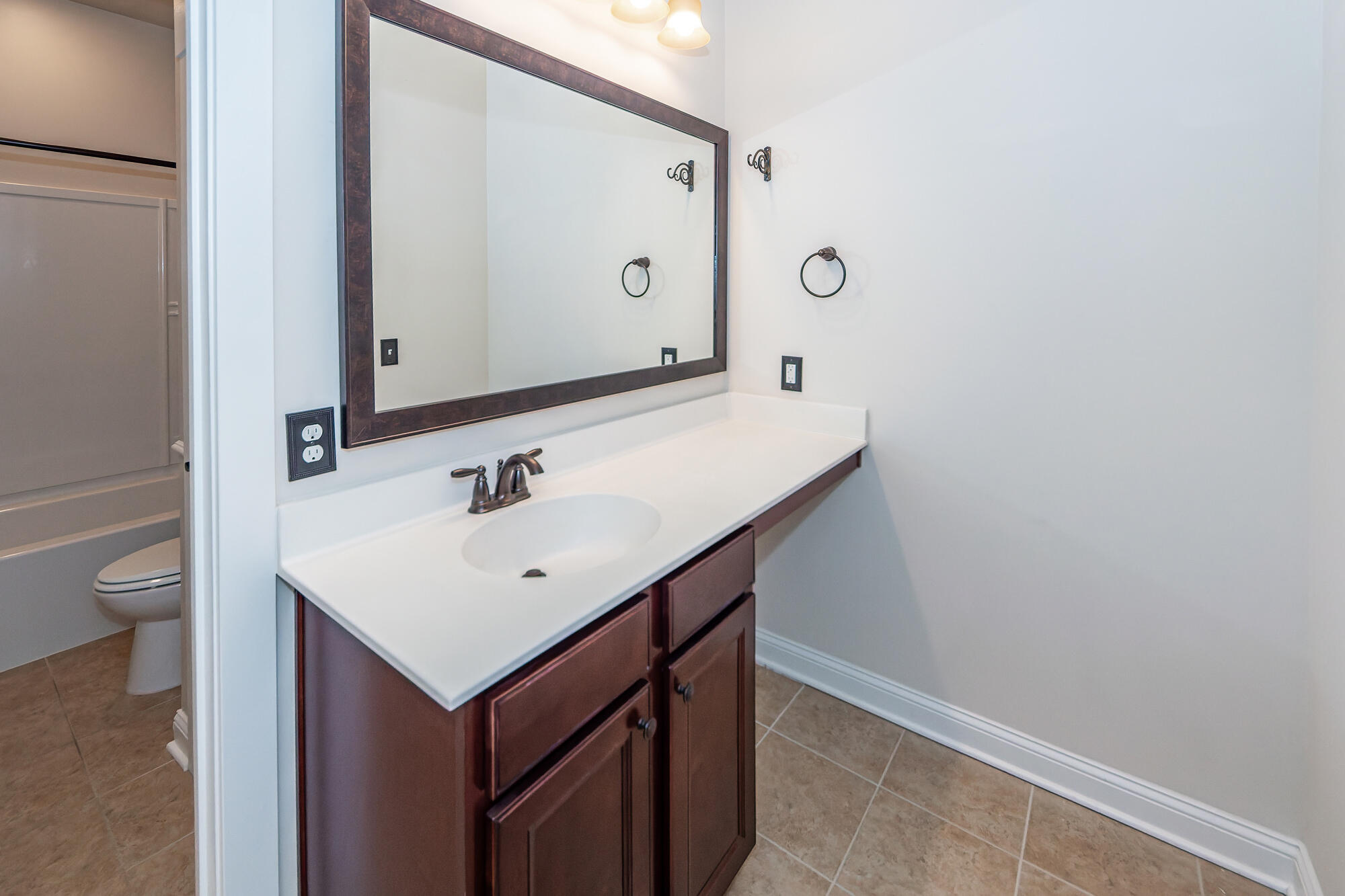 Summerville, South Carolina, 29483, United States, 4 Bedrooms Bedrooms, ,4 BathroomsBathrooms,Residential,For Sale,2005994