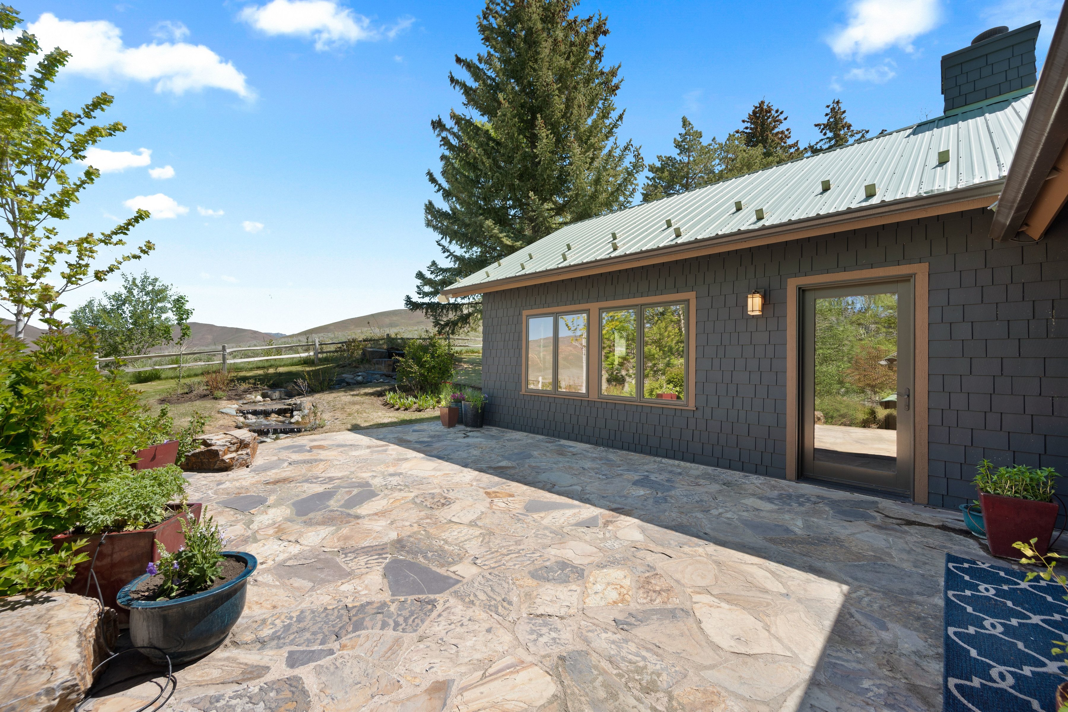  Canyon View Home on 5+ Acres with Pickleball Court - 物件實景