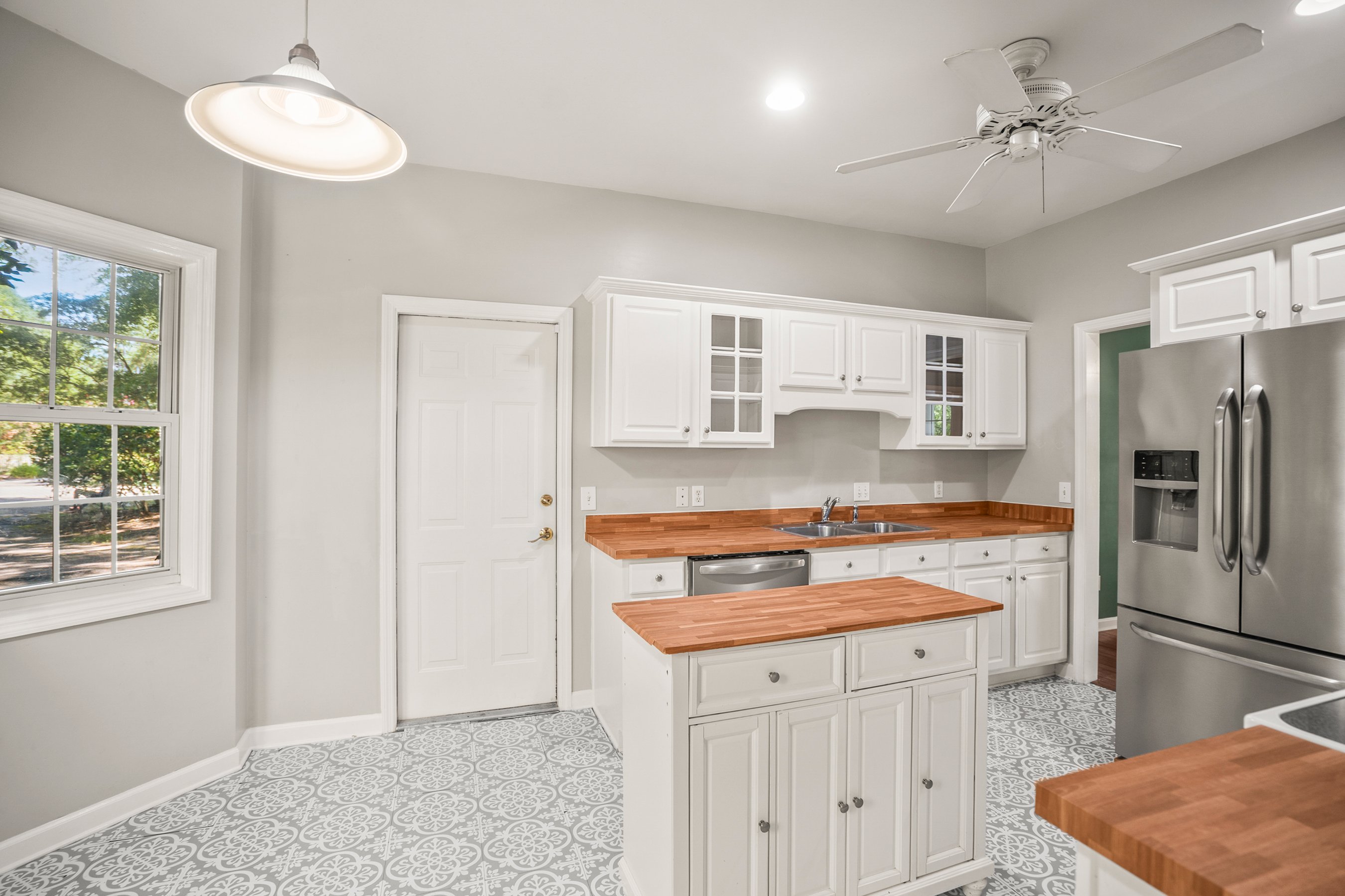Beaufort, South Carolina, 29907, United States, 3 Bedrooms Bedrooms, ,2 BathroomsBathrooms,Residential,For Sale,1915207