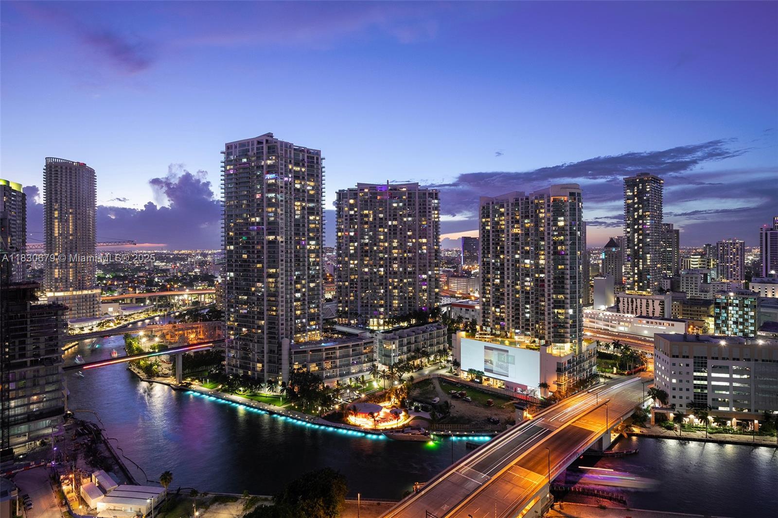 Miami, Florida, 33131, United States, 2 Bedrooms Bedrooms, ,3 BathroomsBathrooms,Residential,For Sale,1877459