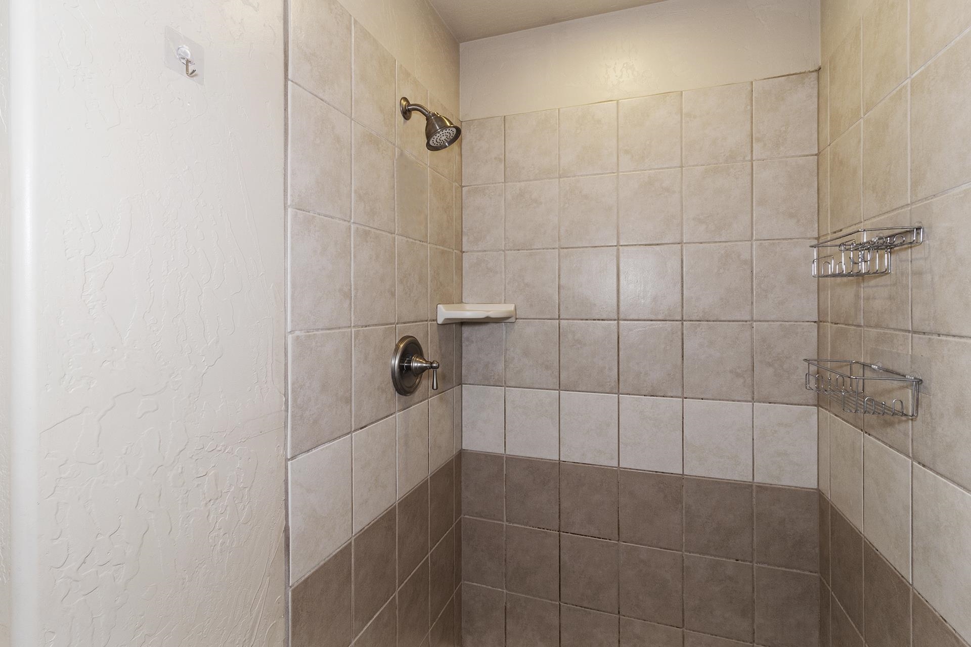 Fruita, Colorado, 81521, United States, 5 Bedrooms Bedrooms, ,3 BathroomsBathrooms,Residential,For Sale,1982065